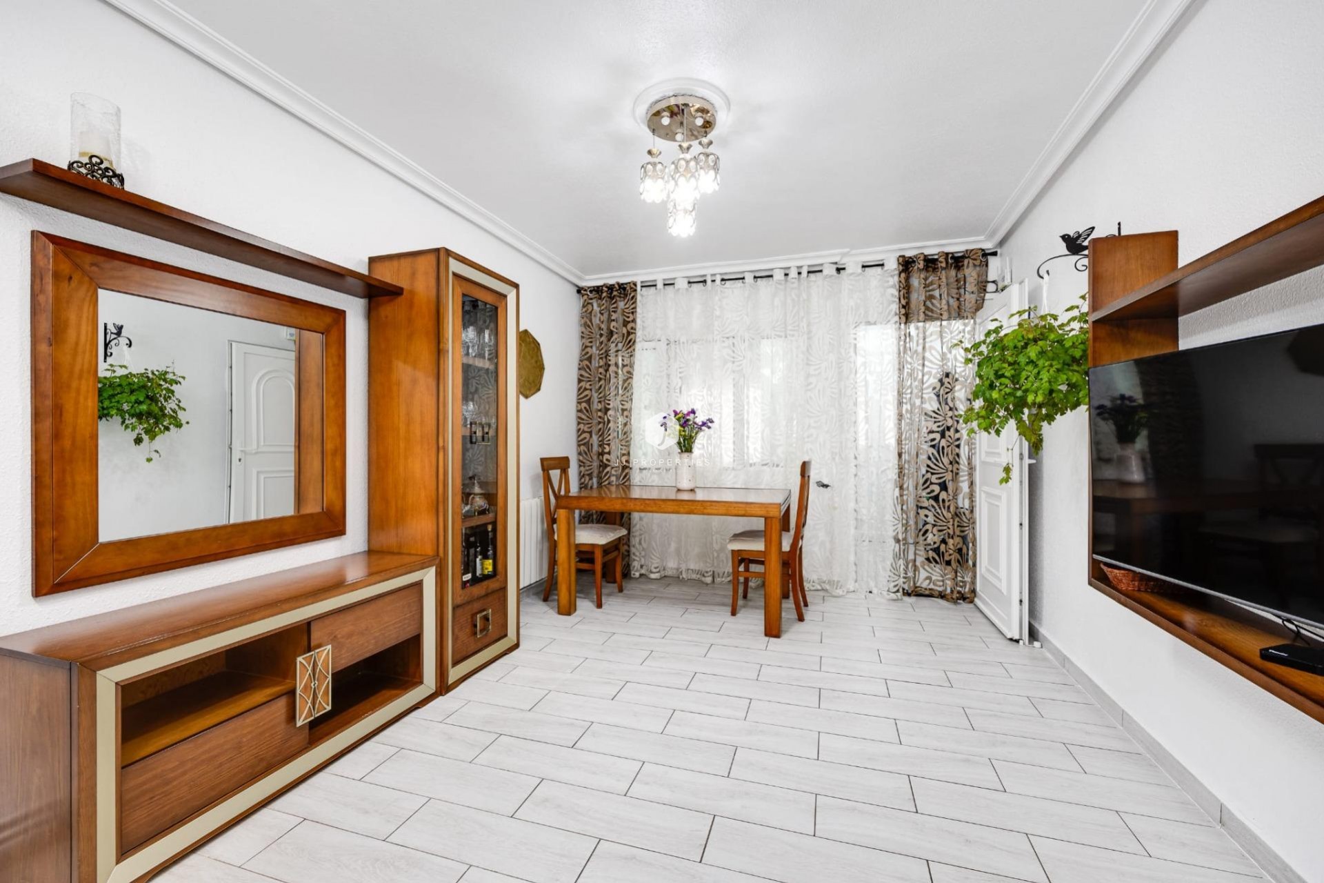 Segunda mano - Chalet -
Torrevieja - Calas blanca