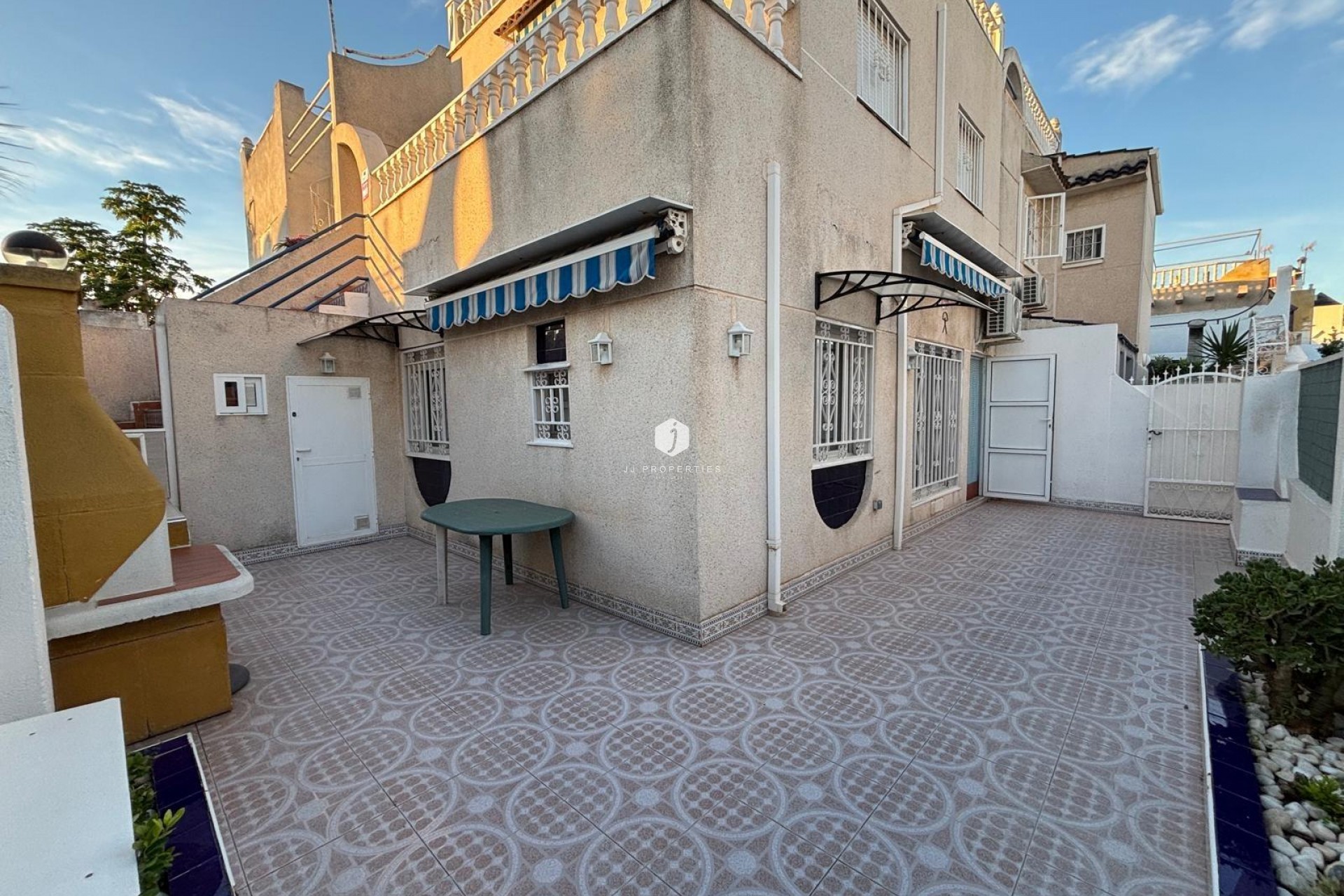 Segunda mano - Chalet -
Torrevieja - Carrefour