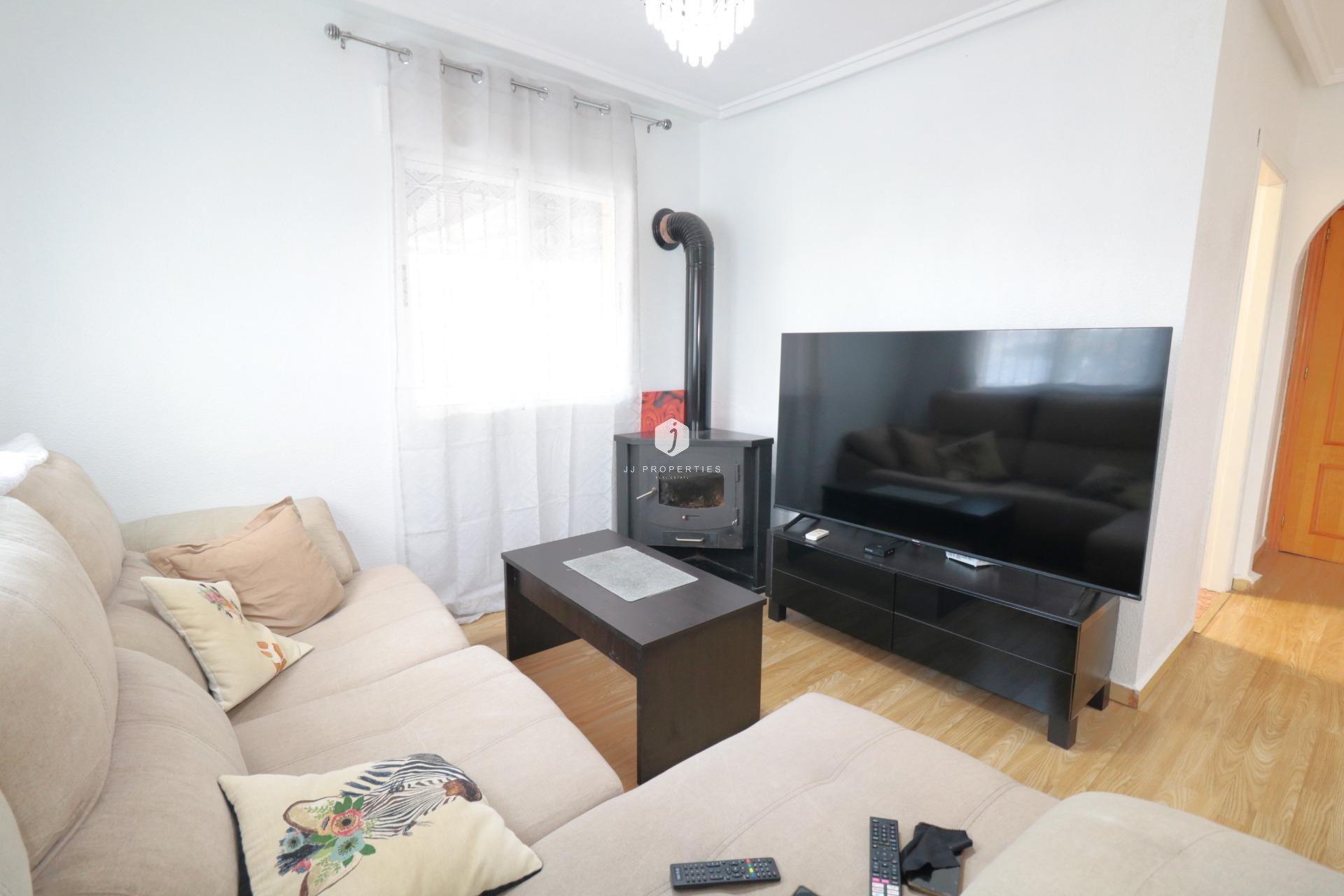 Segunda mano - Chalet -
Torrevieja - Carrefour