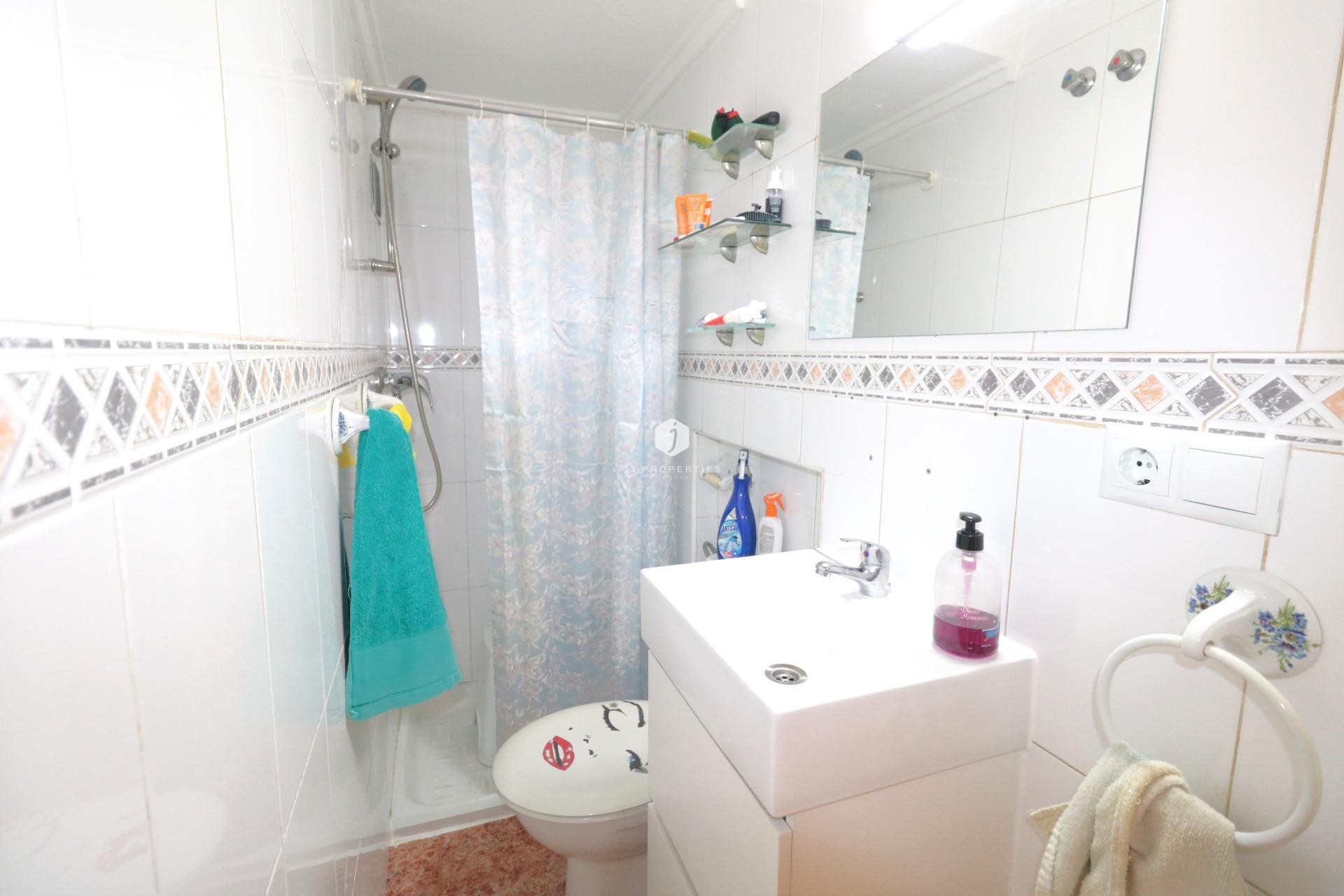 Segunda mano - Chalet -
Torrevieja - Carrefour