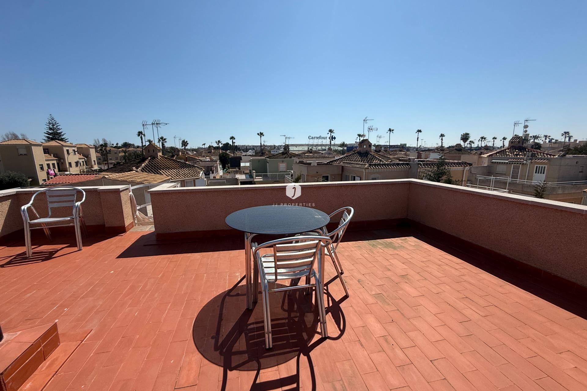 Segunda mano - Chalet -
Torrevieja - Carrefour