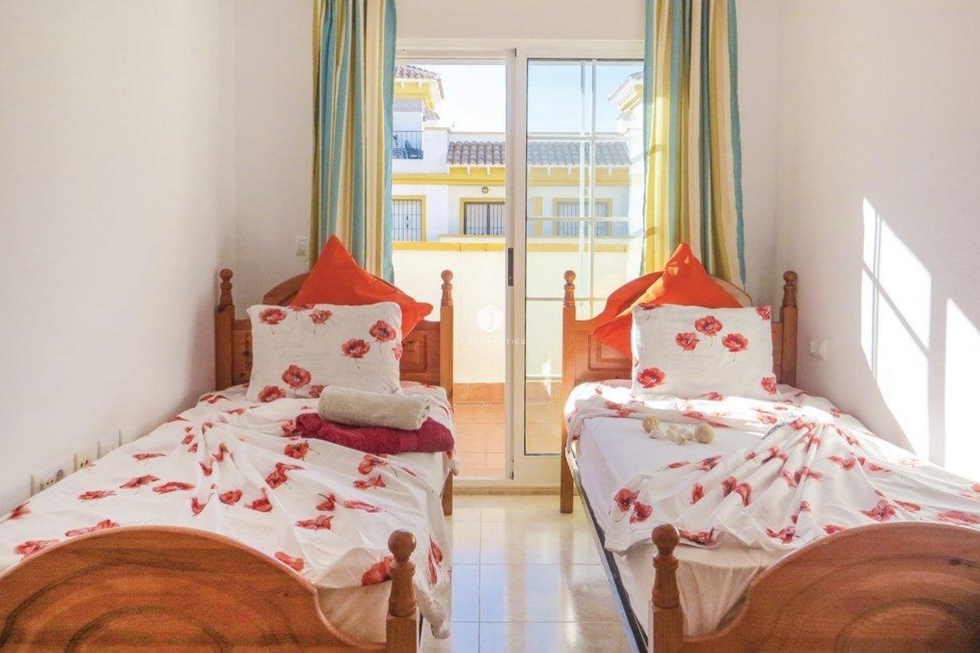 Segunda mano - Chalet -
Torrevieja - Carrefour