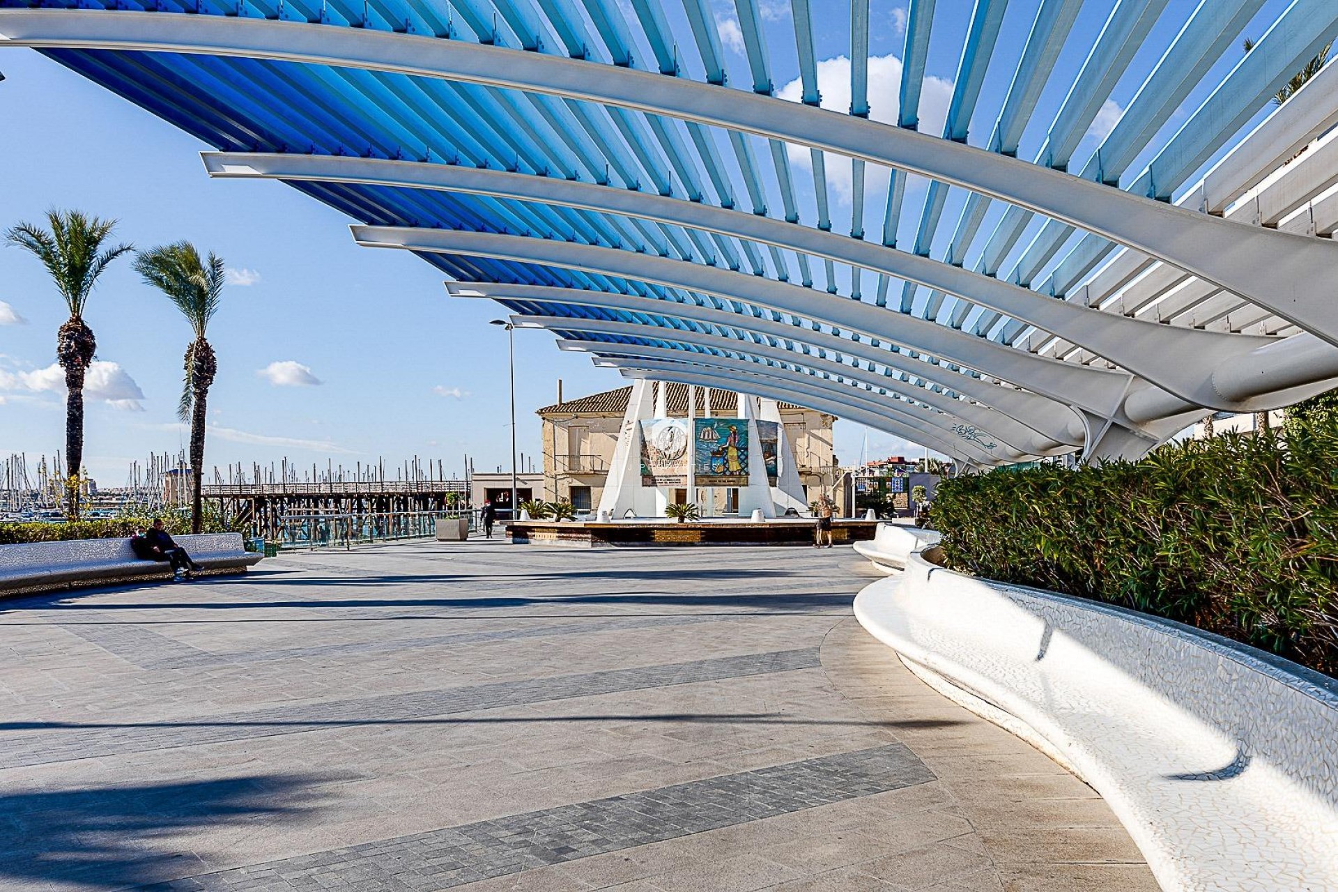 Segunda mano - Chalet -
Torrevieja - Centro