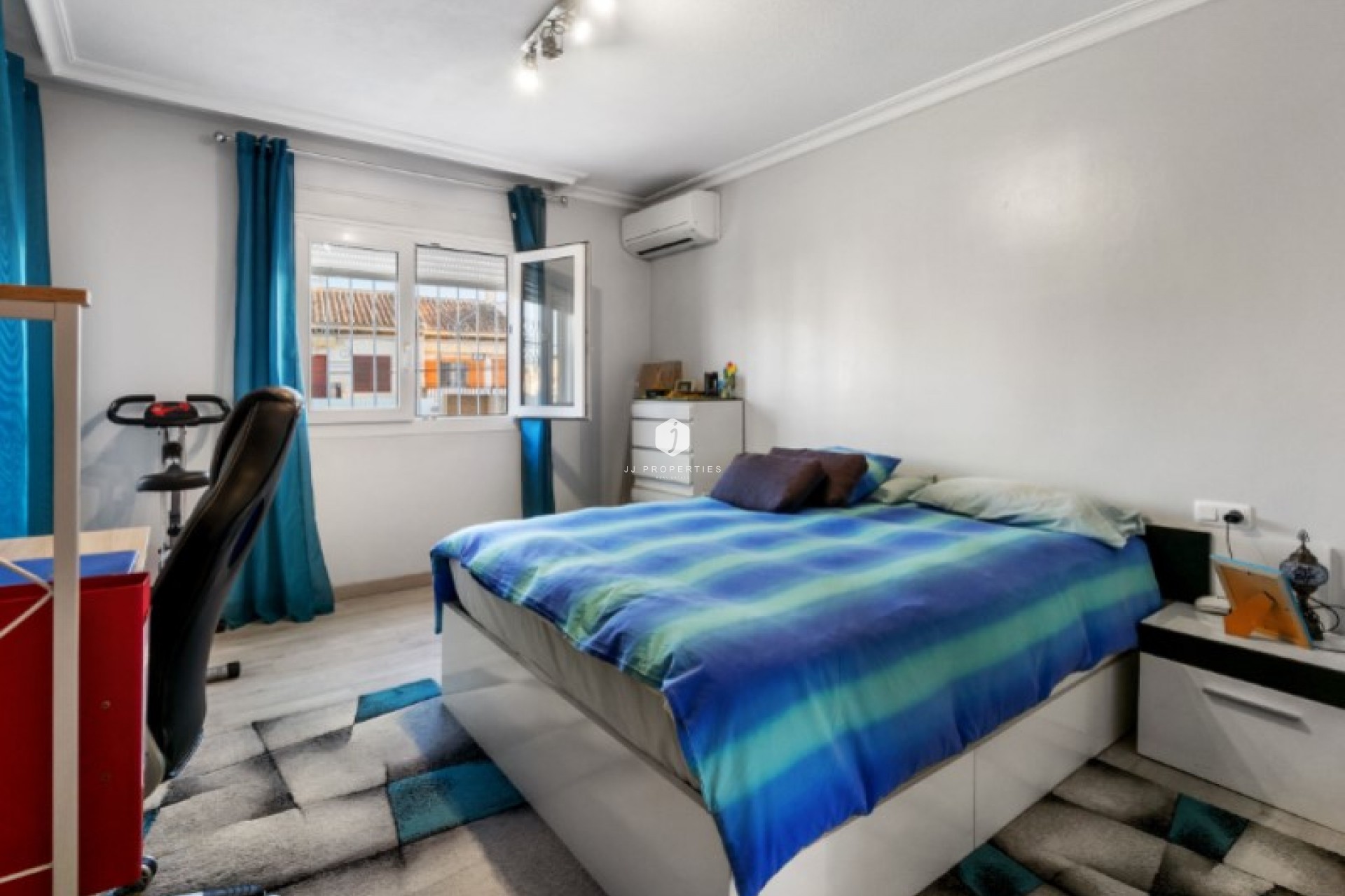 Segunda mano - Chalet -
Torrevieja - Costa Blanca