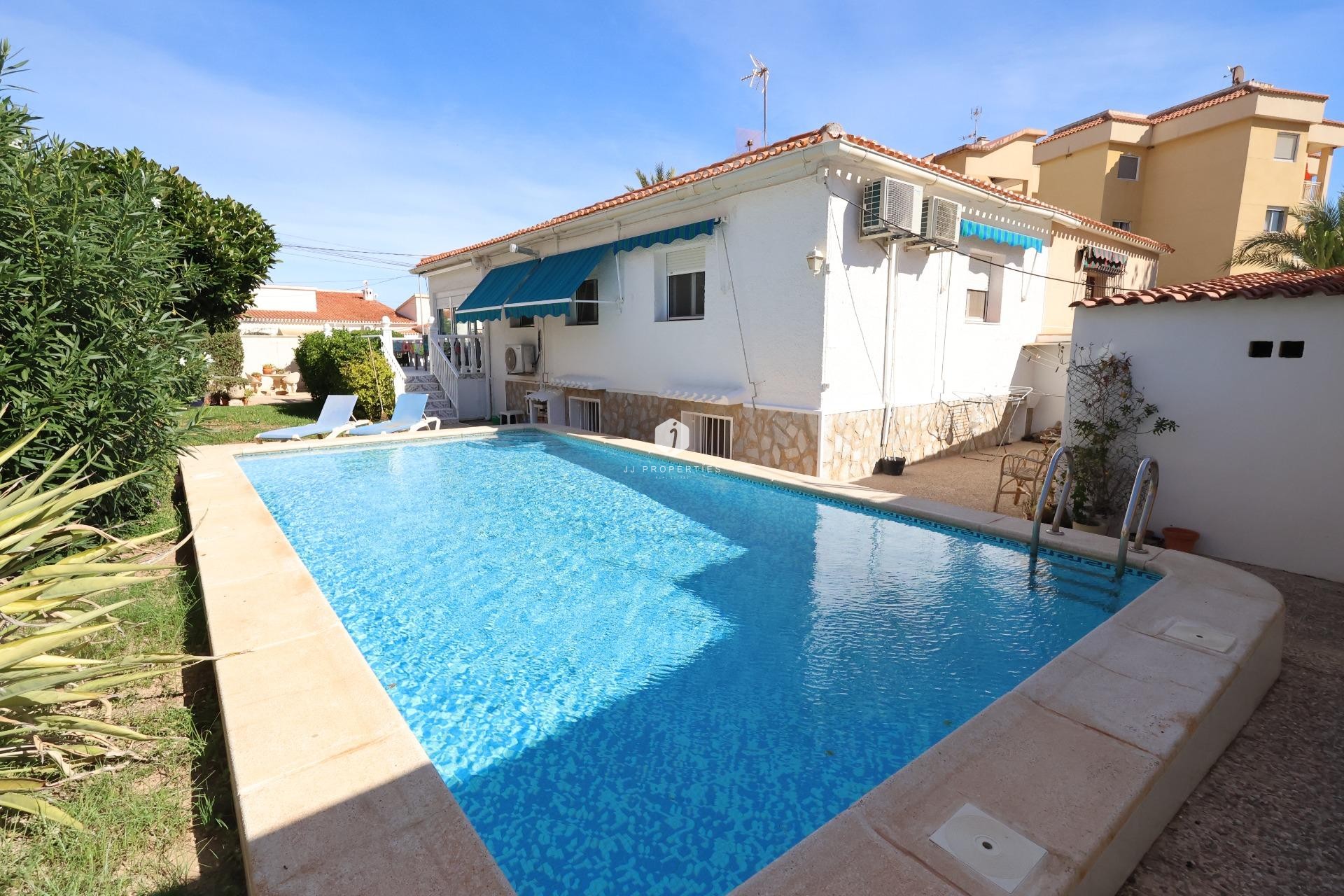 Segunda mano - Chalet -
Torrevieja - Costa Blanca
