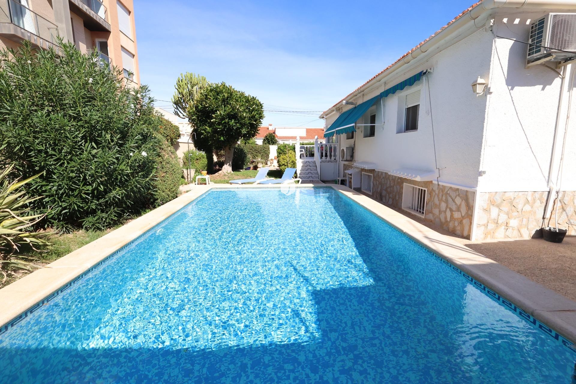 Segunda mano - Chalet -
Torrevieja - Costa Blanca
