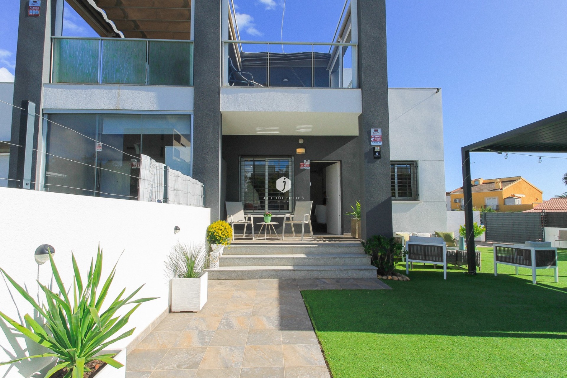 Segunda mano - Chalet -
Torrevieja - Costa Blanca