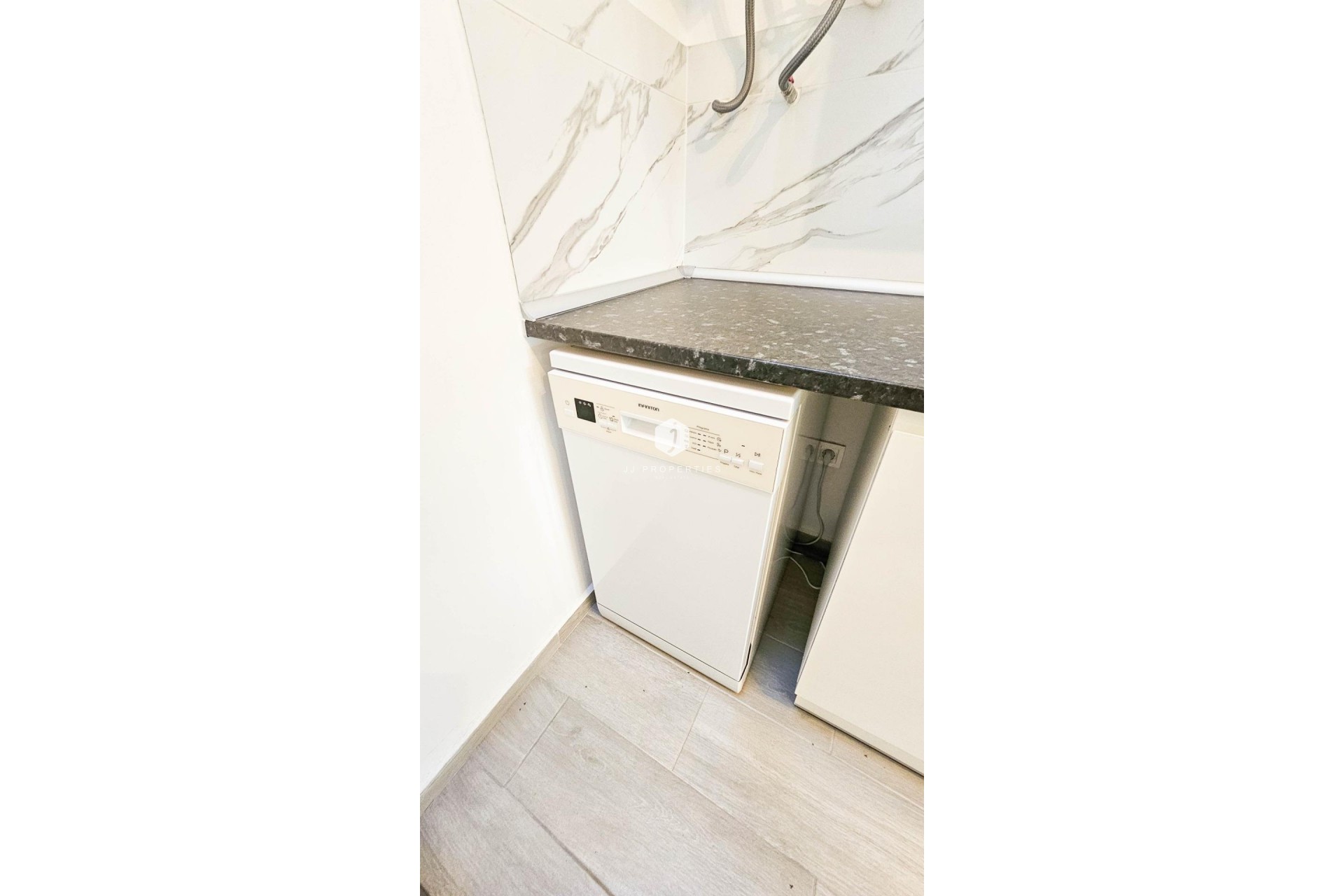 Segunda mano - Chalet -
Torrevieja - El Limonar