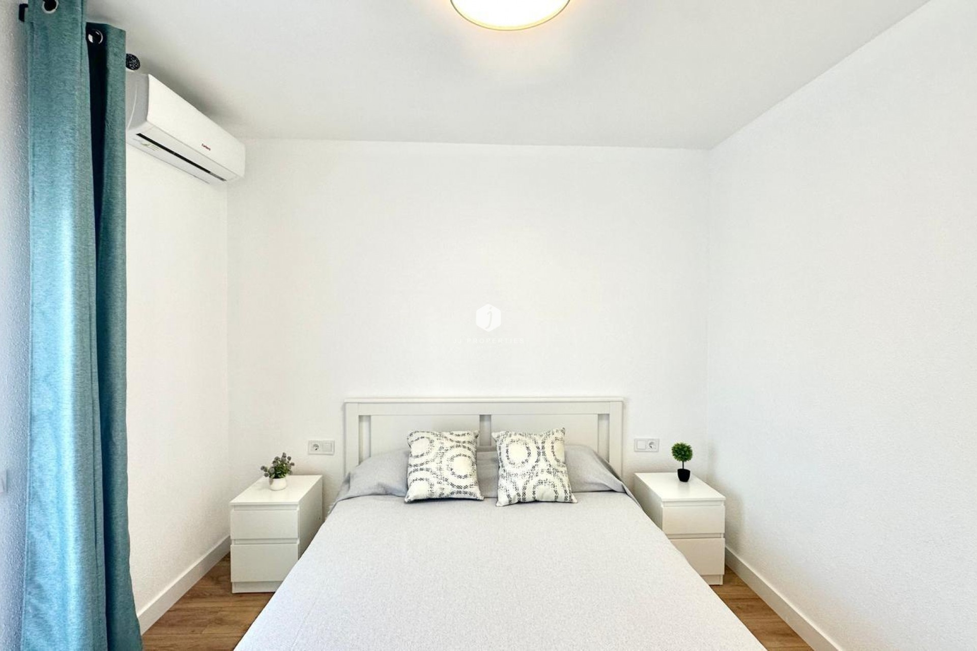 Segunda mano - Chalet -
Torrevieja - Estacion de autobuses