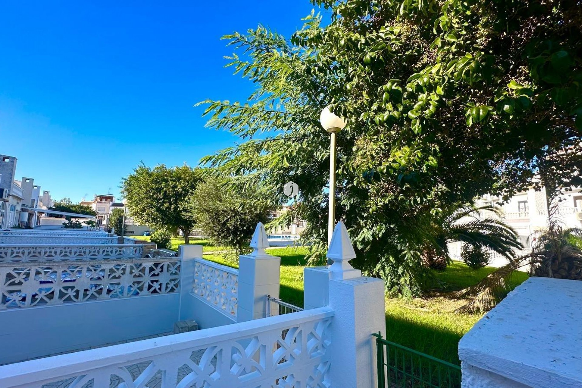 Segunda mano - Chalet -
Torrevieja - Estacion de autobuses