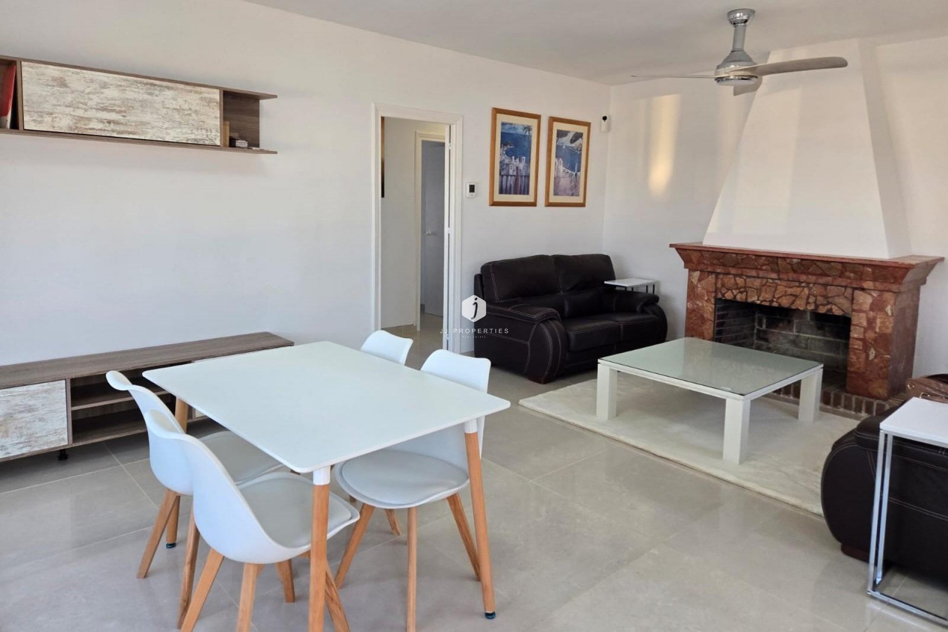 Segunda mano - Chalet -
Torrevieja - La Mata