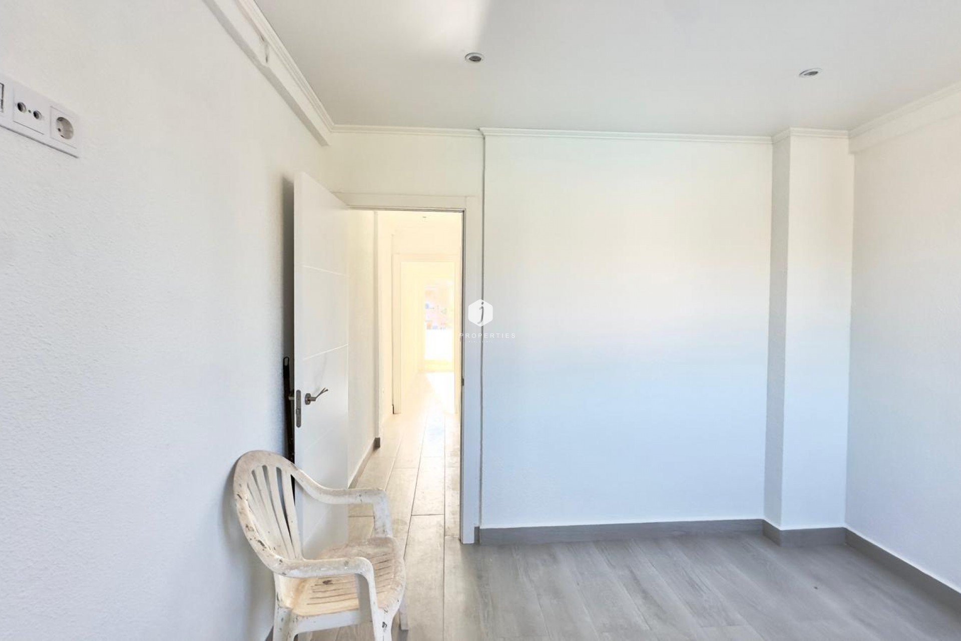 Segunda mano - Chalet -
Torrevieja - La Mata