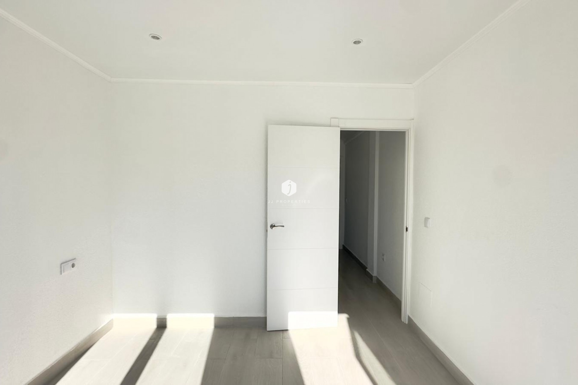 Segunda mano - Chalet -
Torrevieja - La Mata