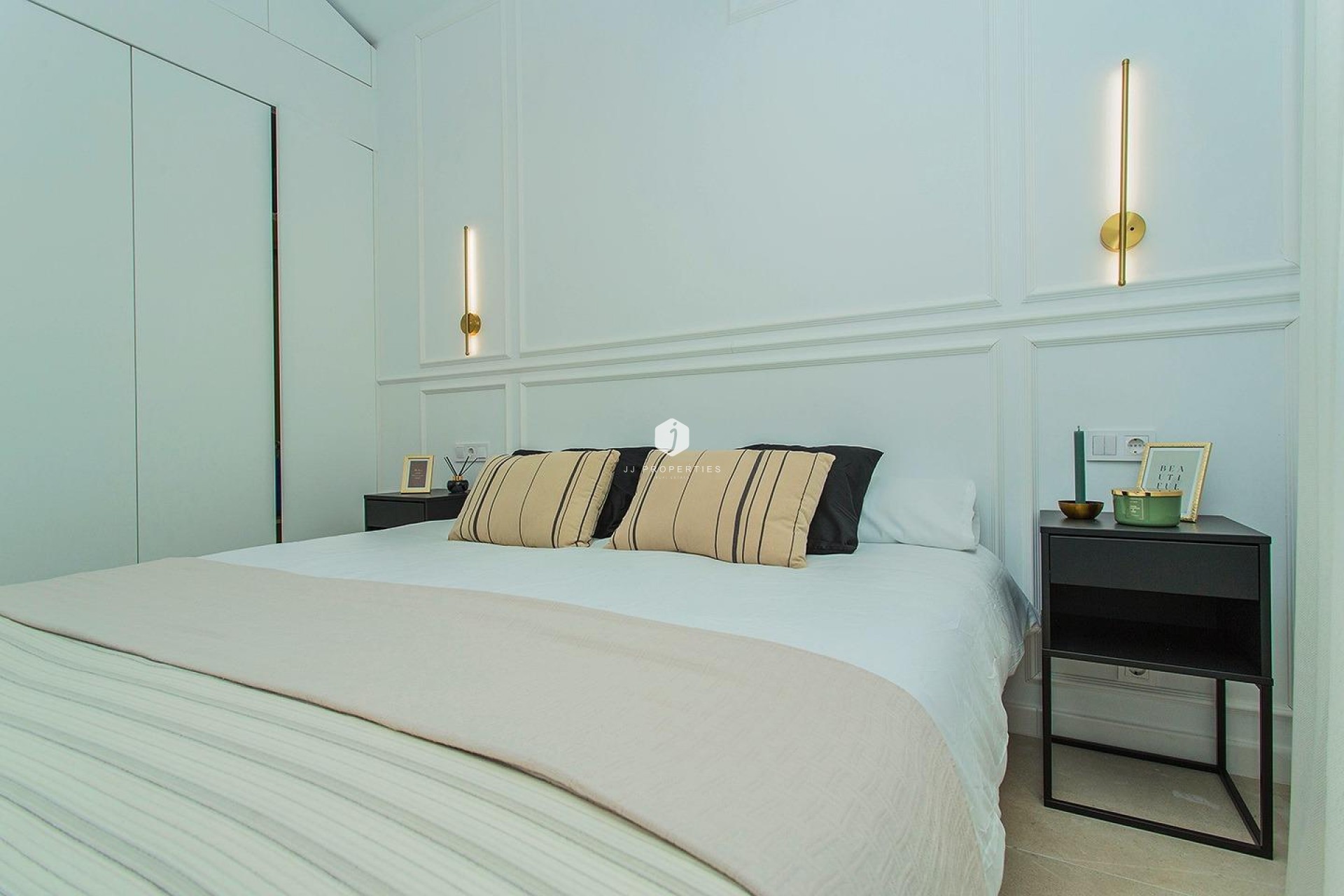 Segunda mano - Chalet -
Torrevieja - La siesta