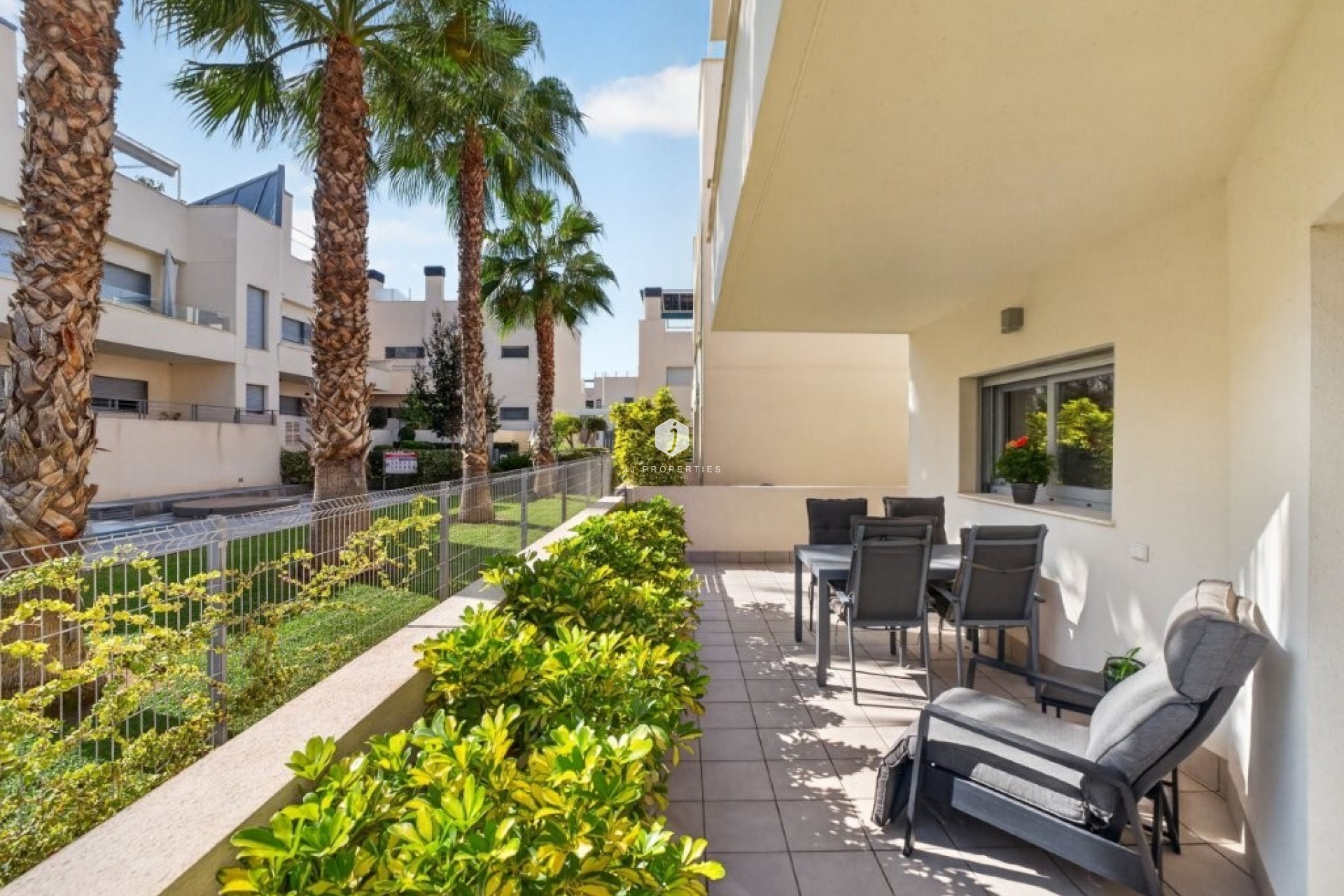 Segunda mano - Chalet -
Torrevieja - La veleta