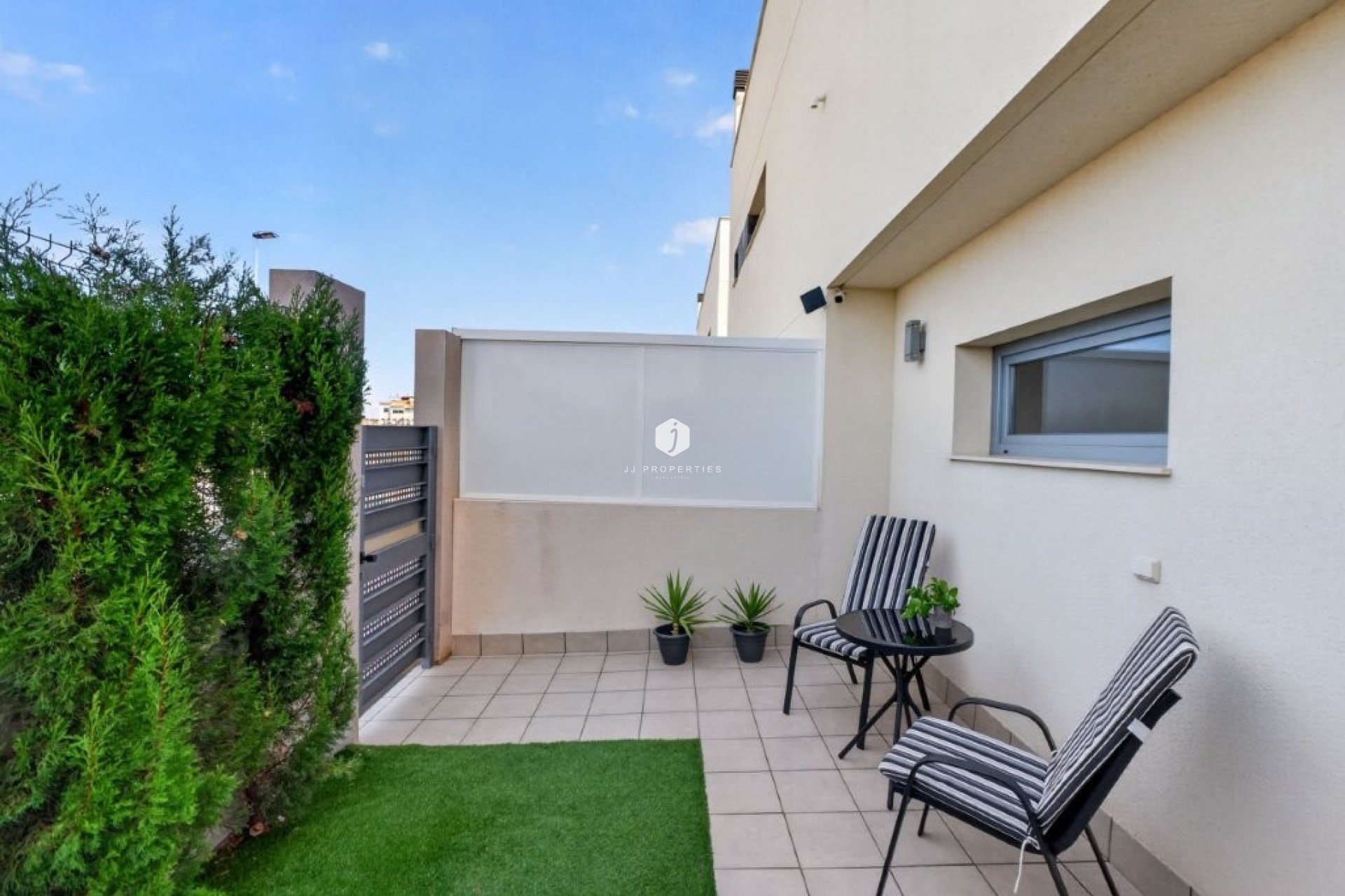 Segunda mano - Chalet -
Torrevieja - La veleta
