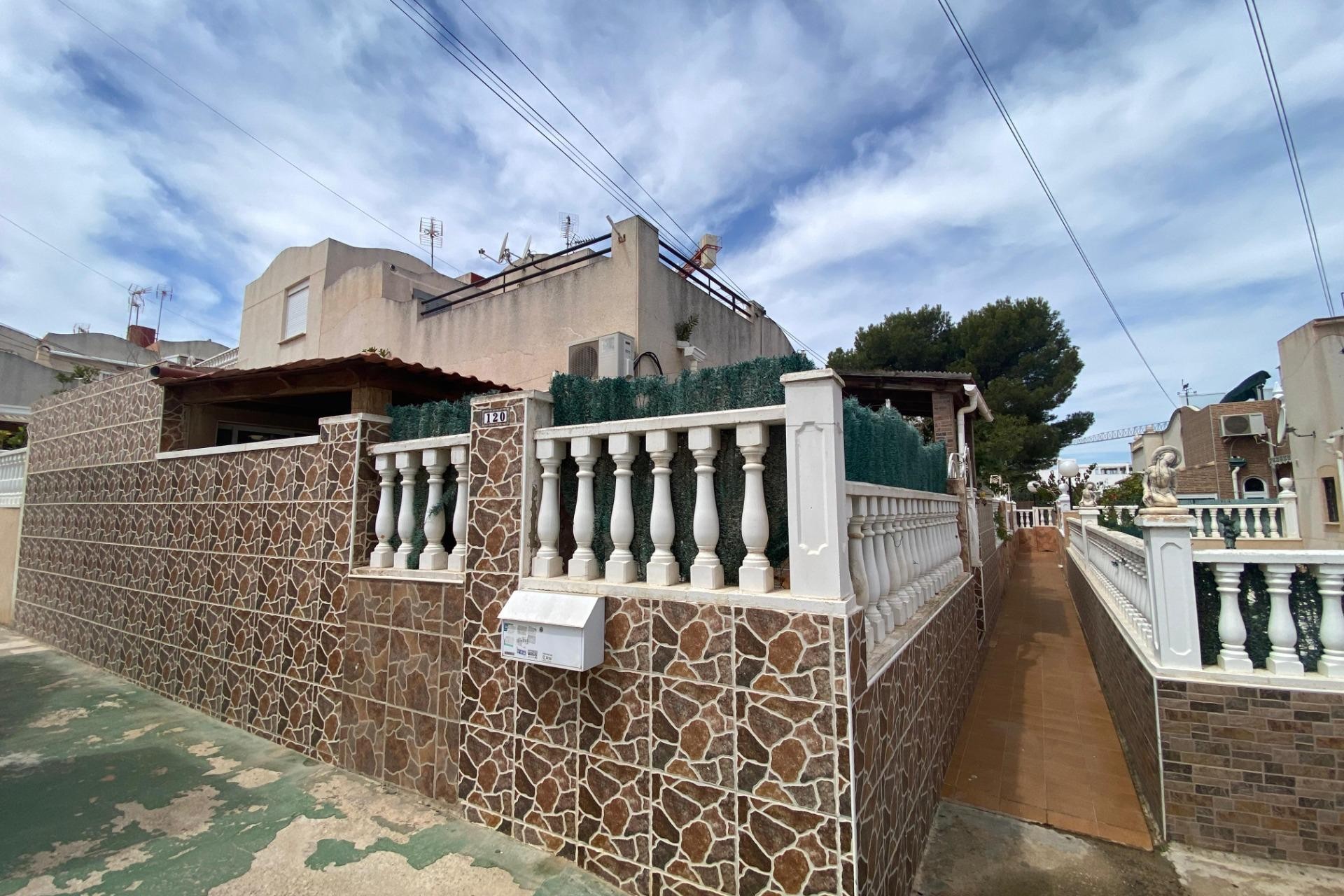 Segunda mano - Chalet -
Torrevieja - Lago Jardin