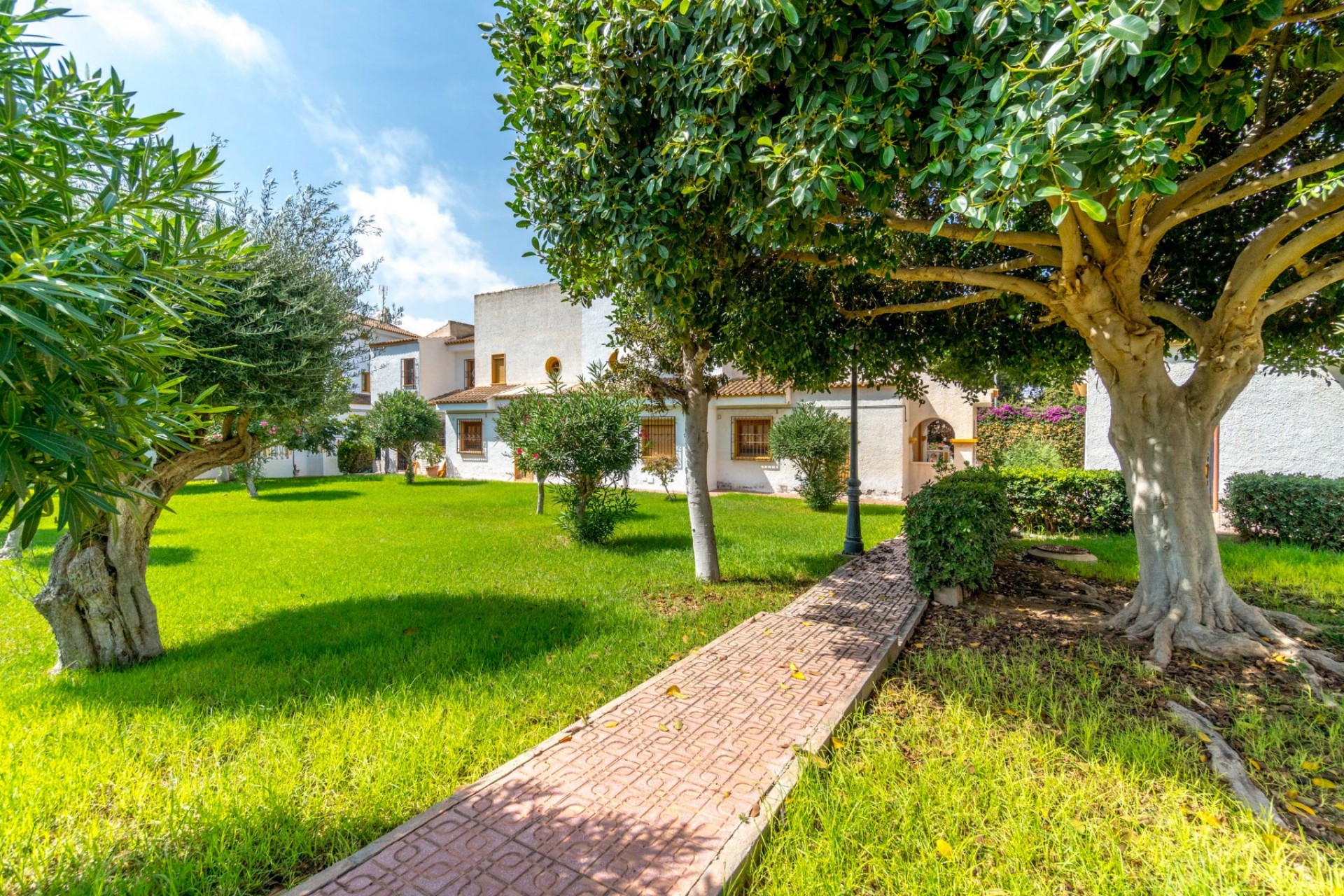 Segunda mano - Chalet -
Torrevieja - Los Balcones - Los Altos del Edén