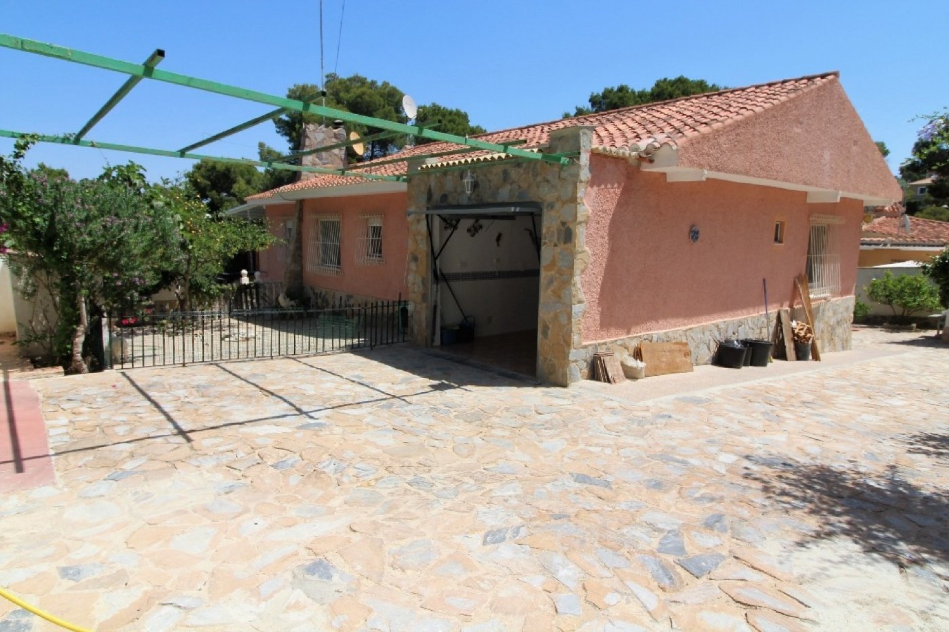 Segunda mano - Chalet -
Torrevieja - Los Balcones