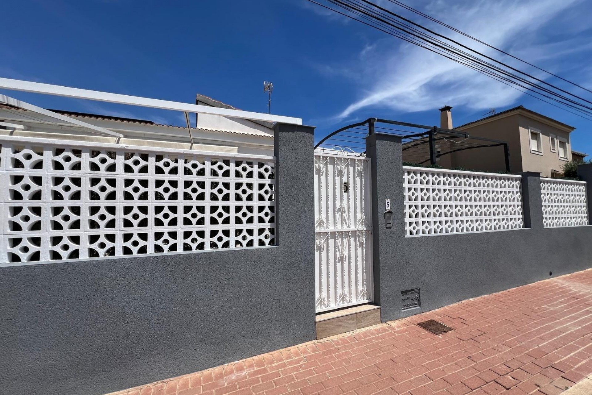 Segunda mano - Chalet -
Torrevieja - Los Balcones