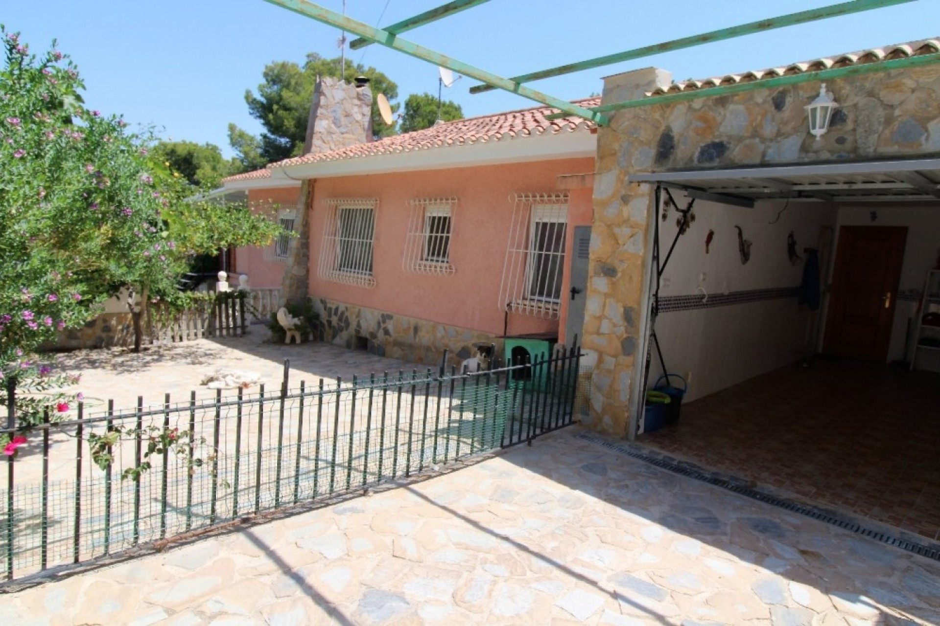 Segunda mano - Chalet -
Torrevieja - Los Balcones