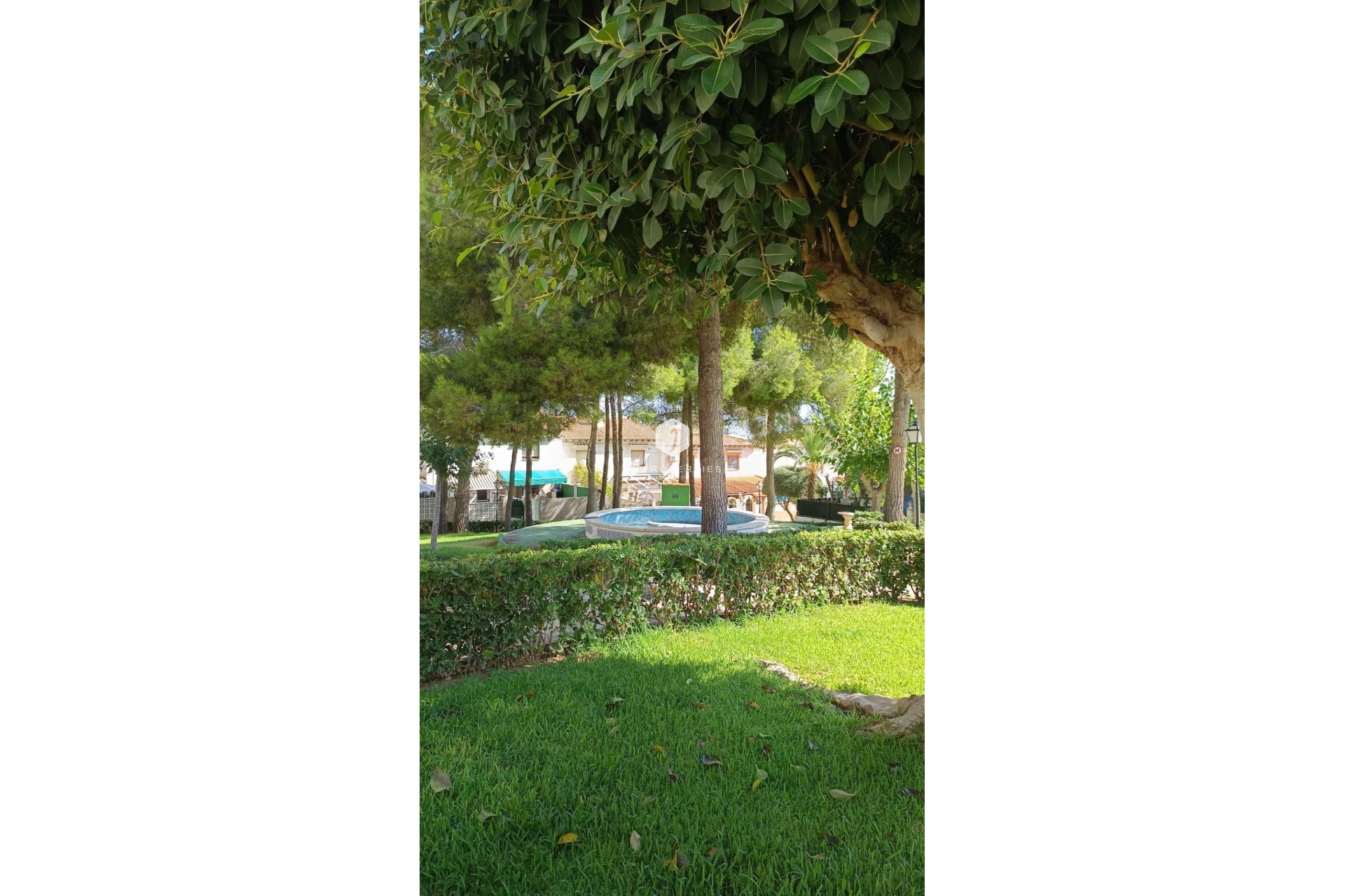 Segunda mano - Chalet -
Torrevieja - Los Balcones