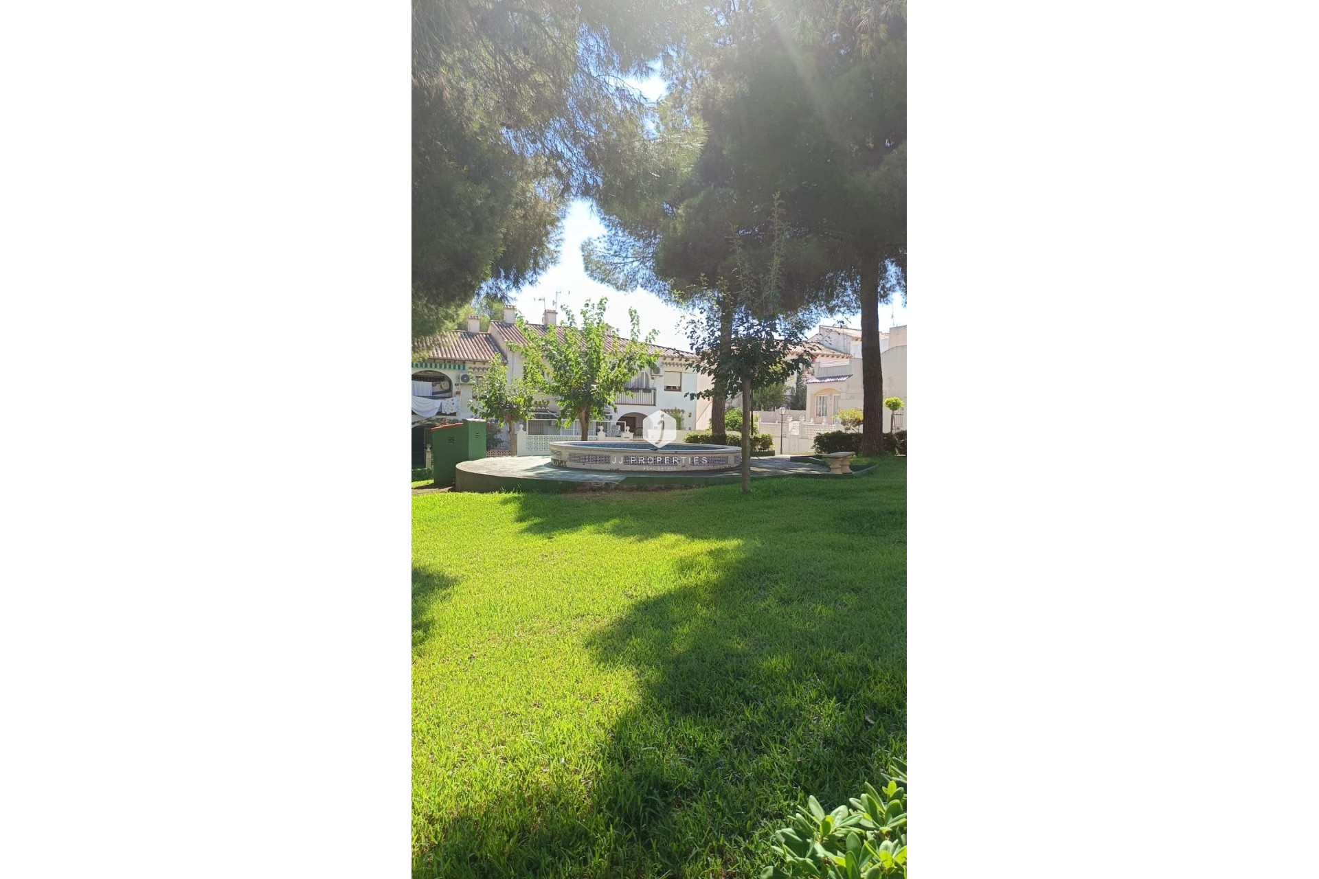 Segunda mano - Chalet -
Torrevieja - Los Balcones