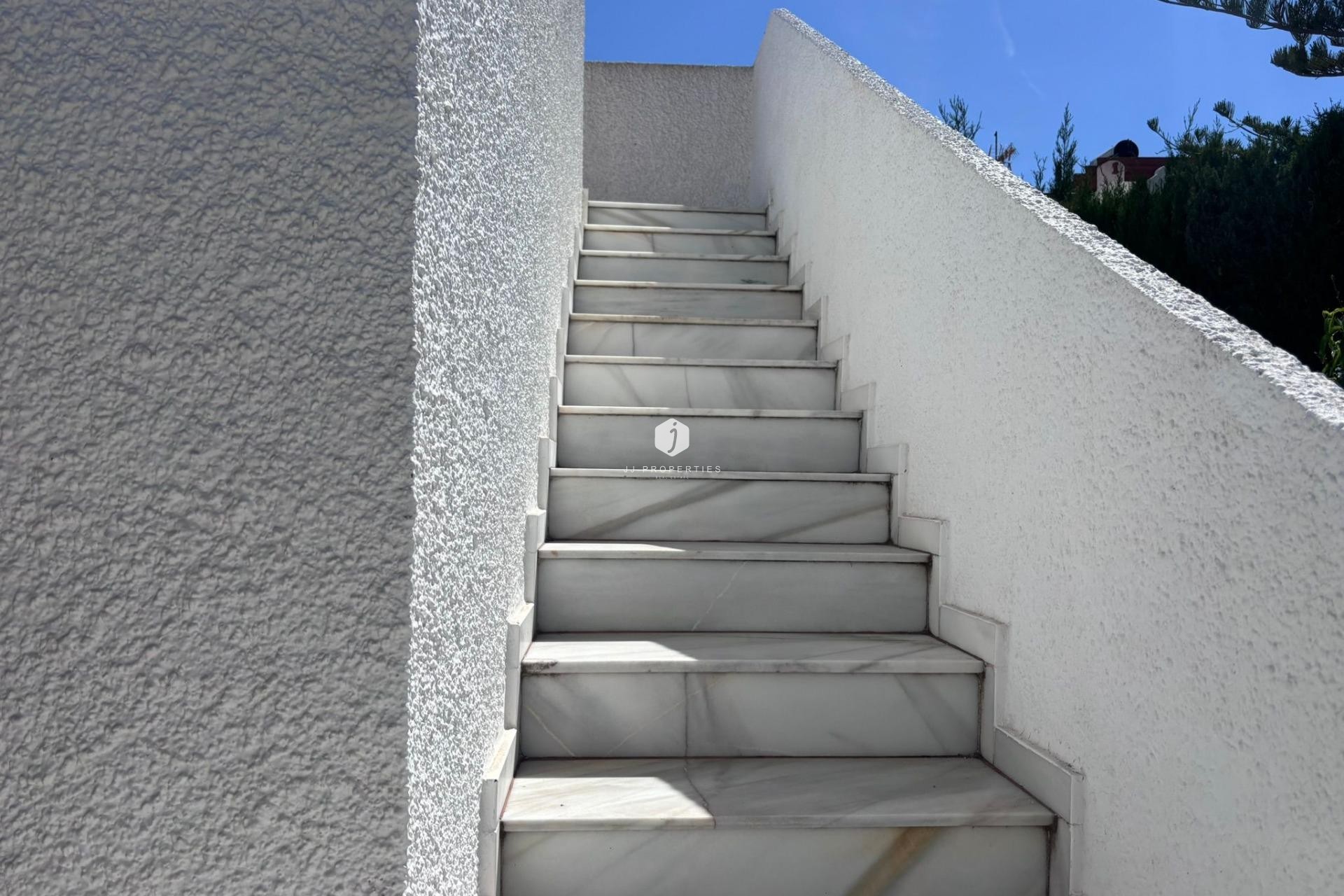 Segunda mano - Chalet -
Torrevieja - Los Balcones