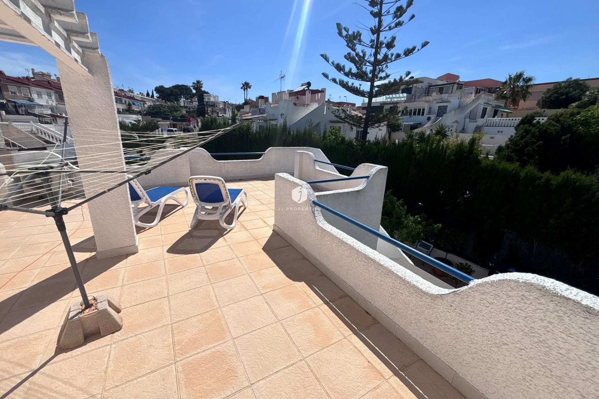 Segunda mano - Chalet -
Torrevieja - Los Balcones