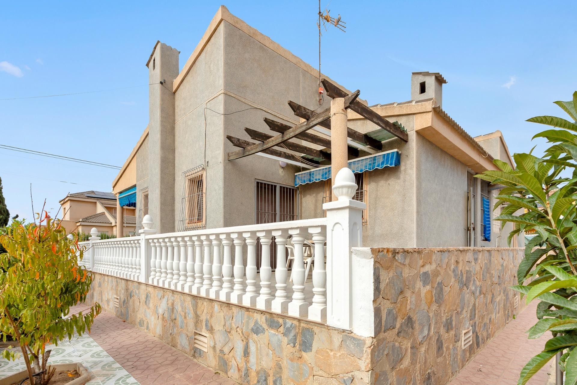 Segunda mano - Chalet -
Torrevieja - Nueva Torrevieja