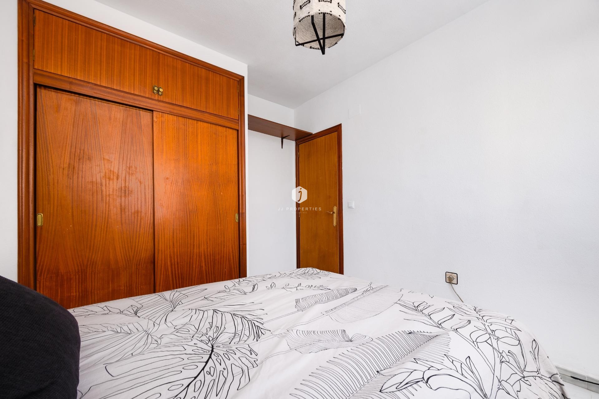 Segunda mano - Chalet -
Torrevieja - Nueva Torrevieja