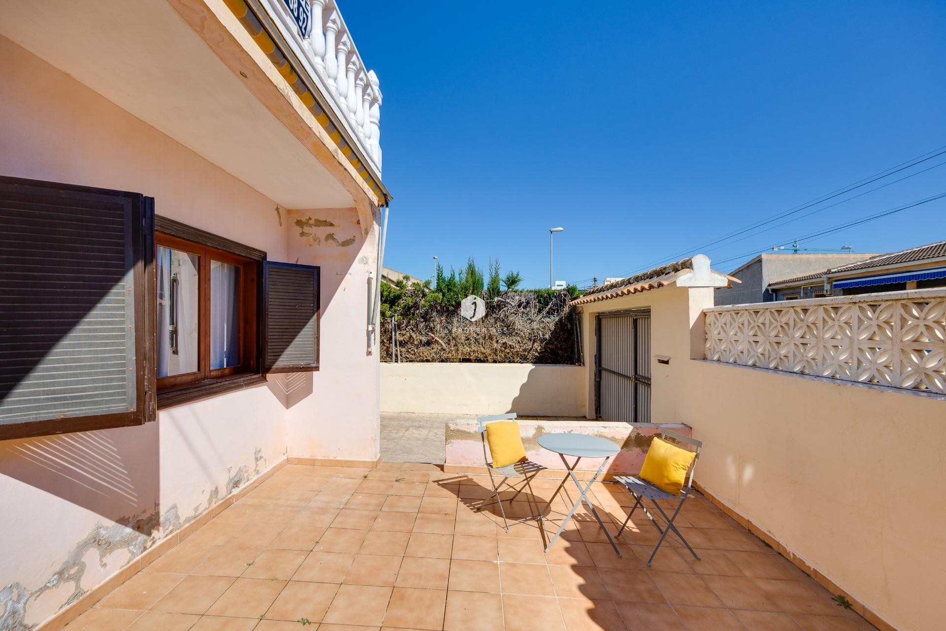 Segunda mano - Chalet -
Torrevieja - Nueva Torrevieja