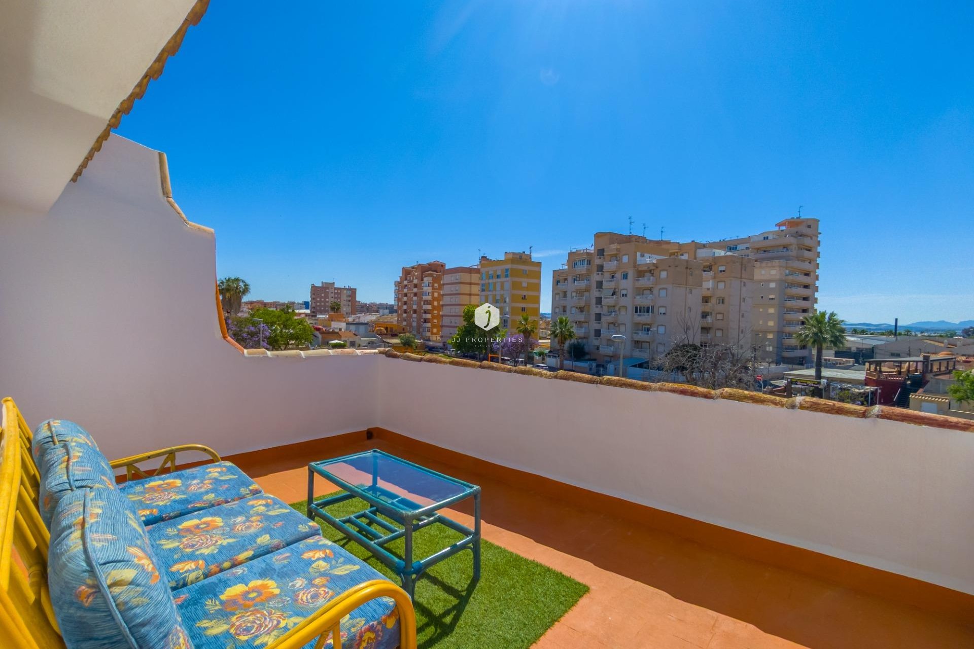 Segunda mano - Chalet -
Torrevieja - Nueva Torrevieja