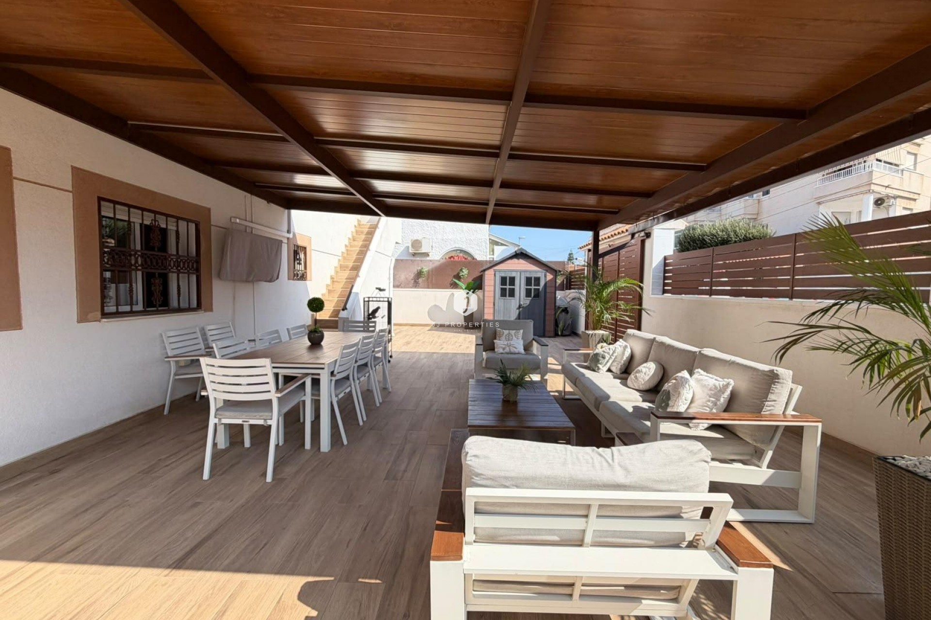 Segunda mano - Chalet -
Torrevieja - Nueva Torrevieja