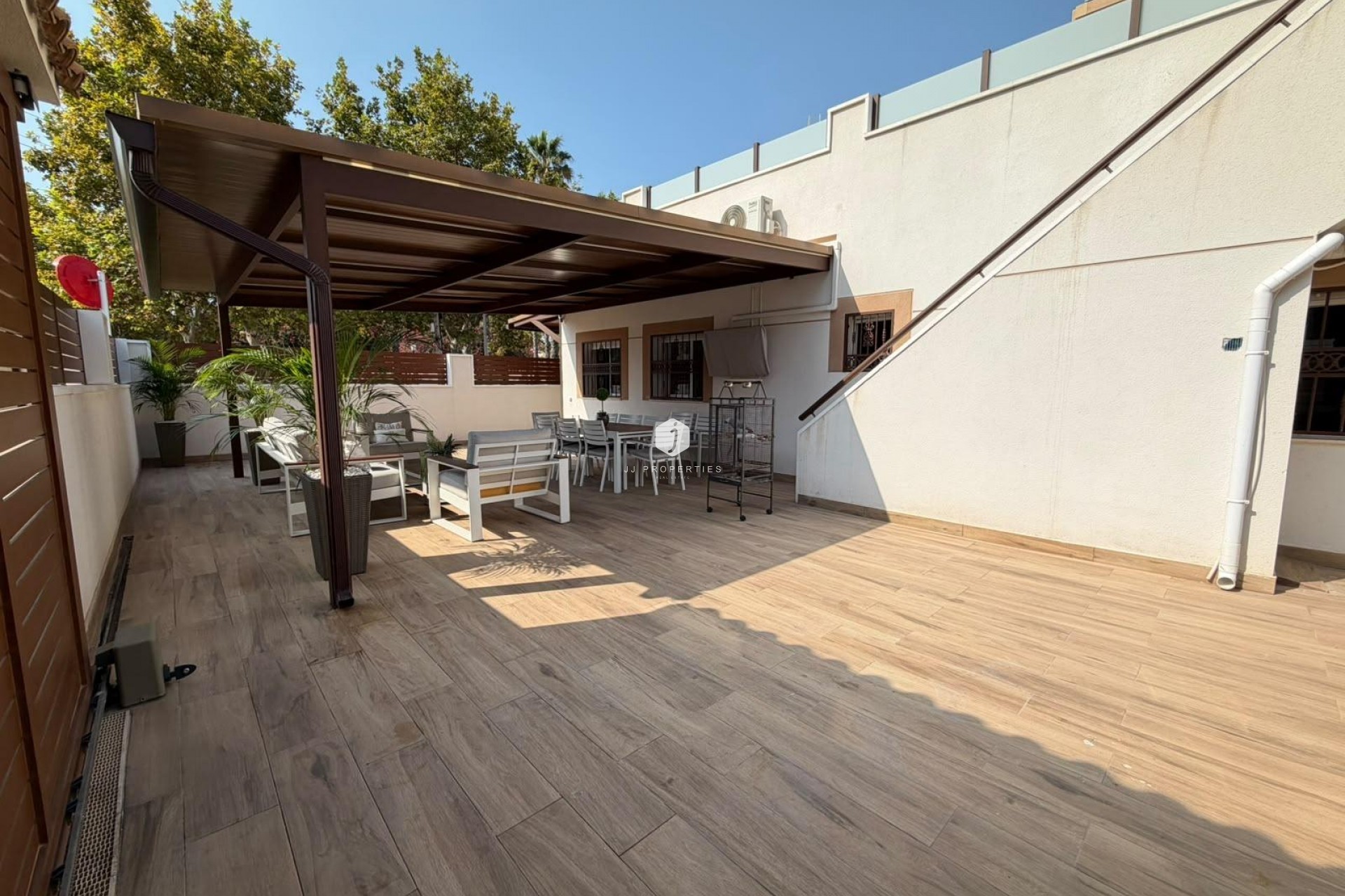 Segunda mano - Chalet -
Torrevieja - Nueva Torrevieja