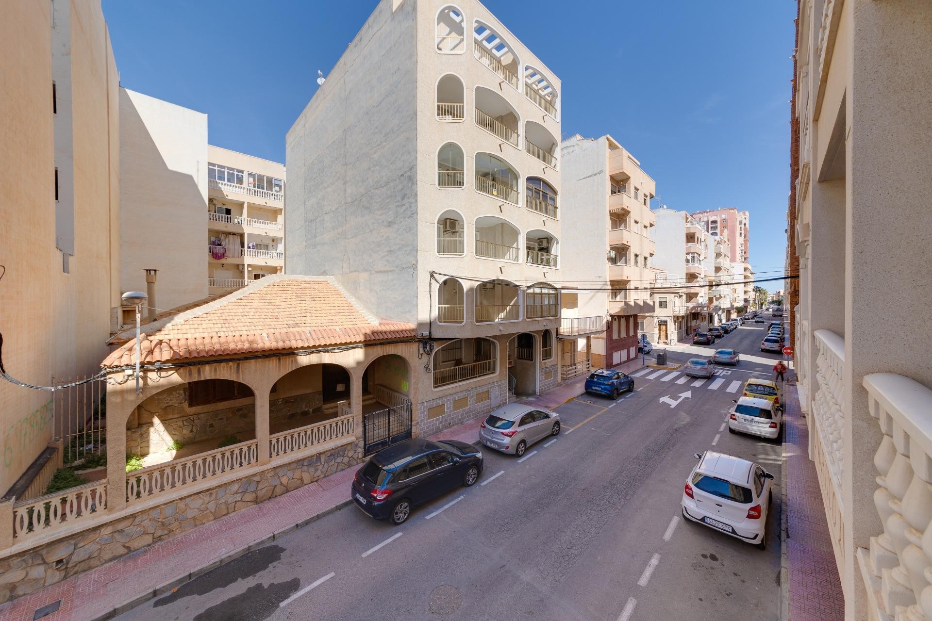 Segunda mano - Chalet -
Torrevieja - Playa de los Locos