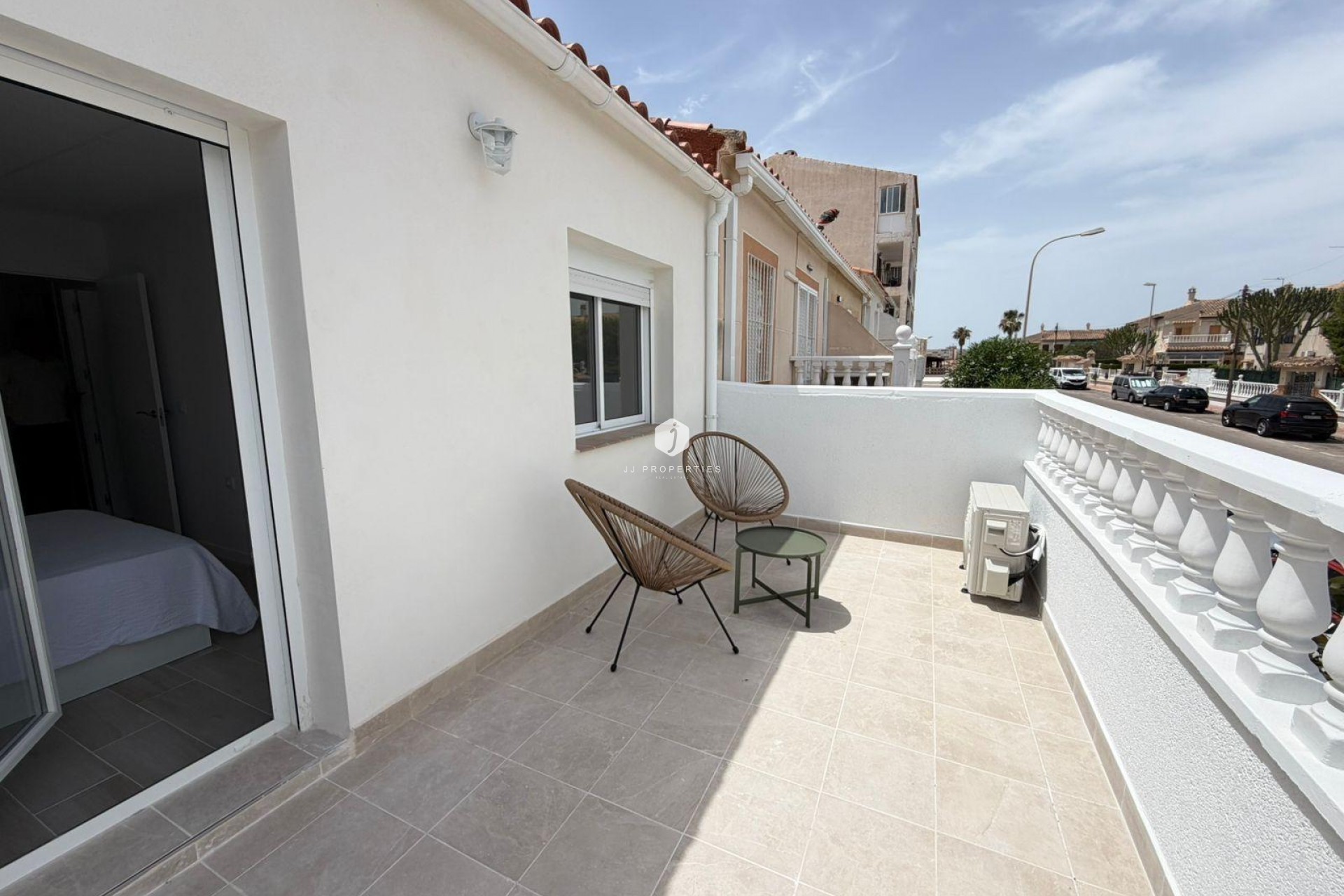 Segunda mano - Chalet -
Torrevieja - Sector 25