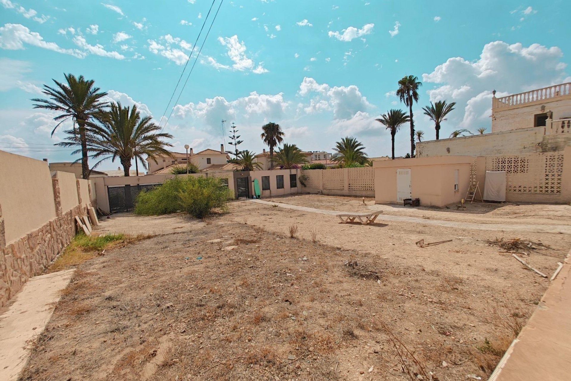 Segunda mano - Chalet -
Torrevieja - Torre la mata