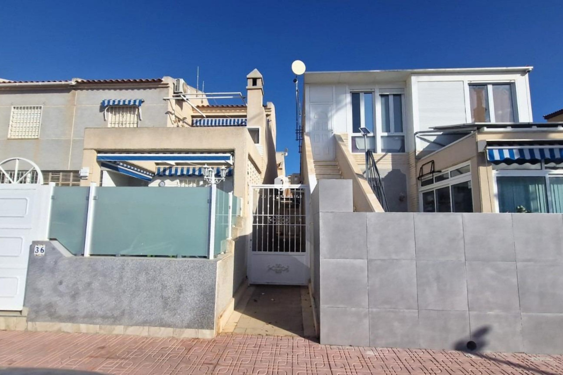 Segunda mano - Chalet -
Torrevieja - Torreblanca