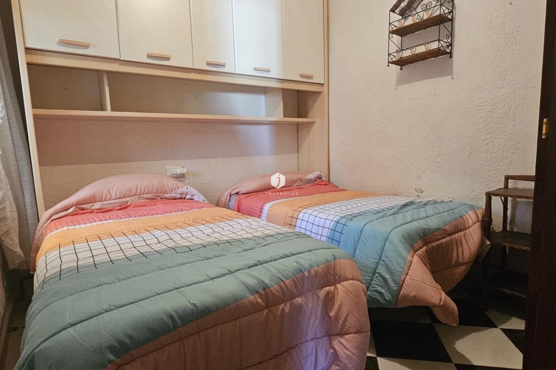 Segunda mano - Chalet -
Torrevieja - Torreta Florida