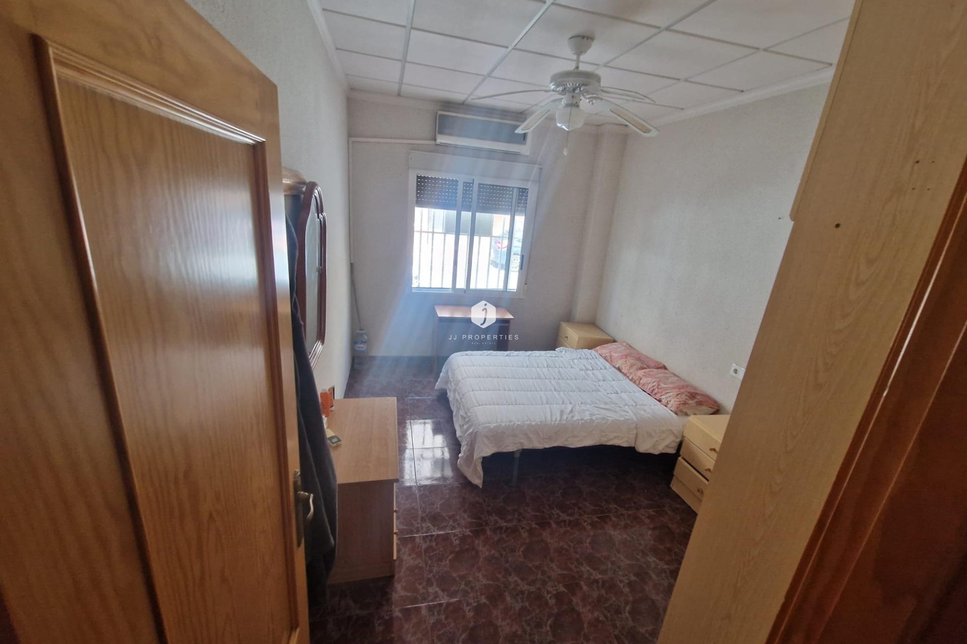 Segunda mano - Chalet -
Torrevieja