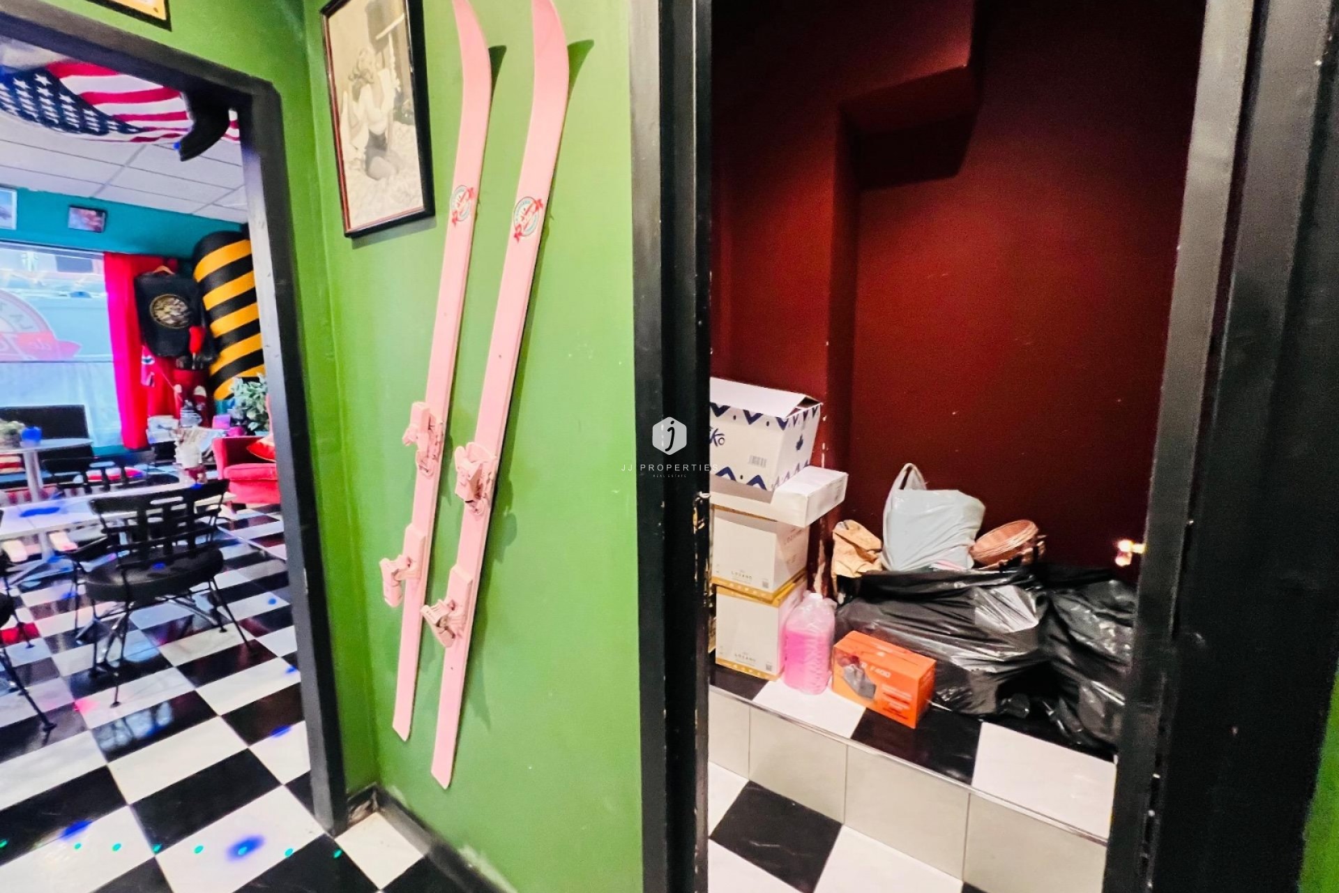 Segunda mano - Comercial -
Torrevieja - Playa del cura