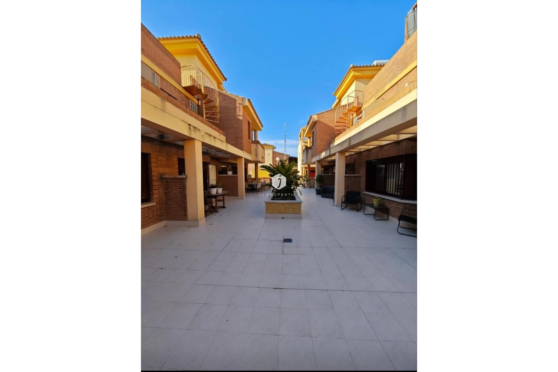 Segunda mano - Duplex -
Benferri - Comunidad Valenciana