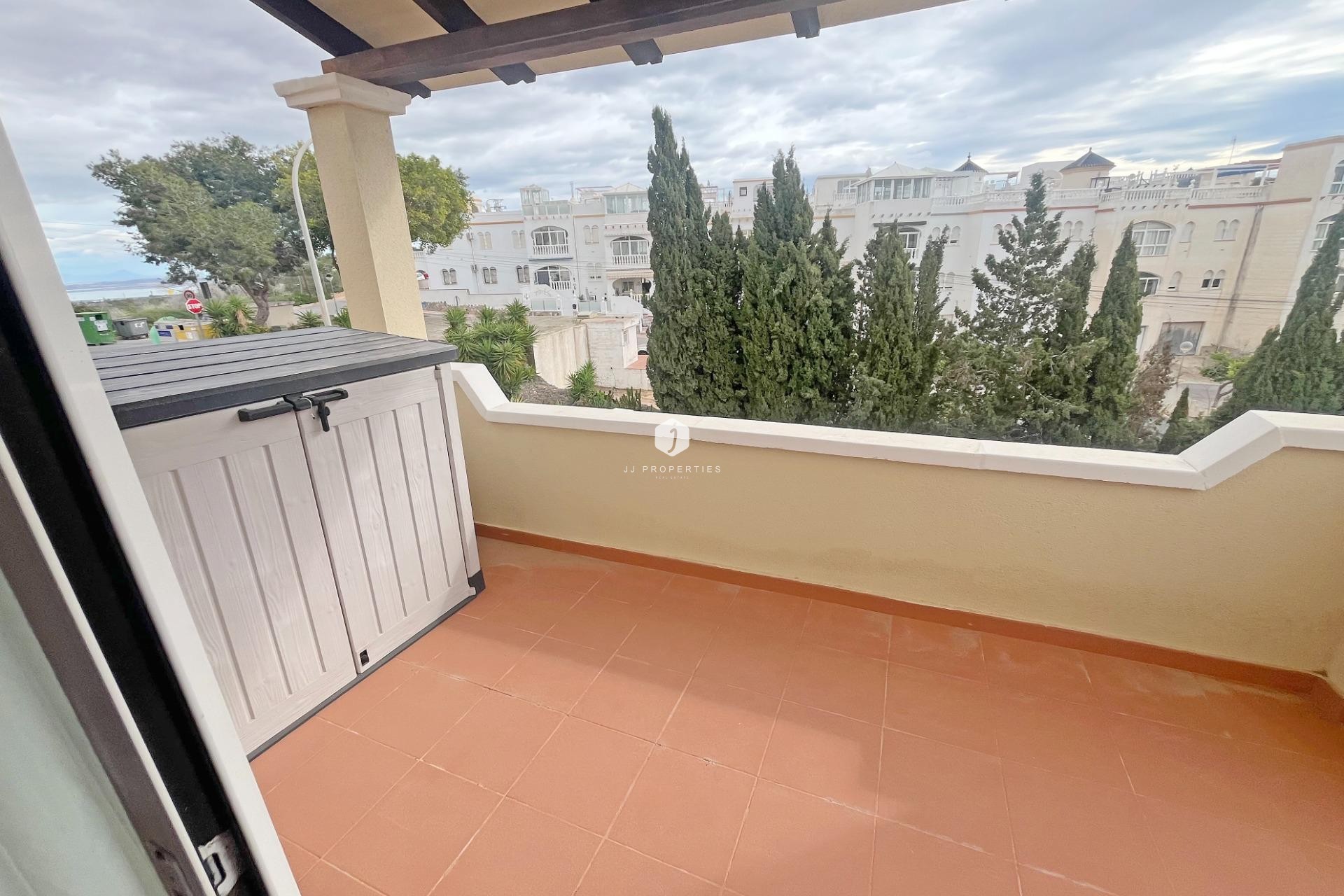 Segunda mano - Duplex -
San Miguel de Salinas - Las Filipinas