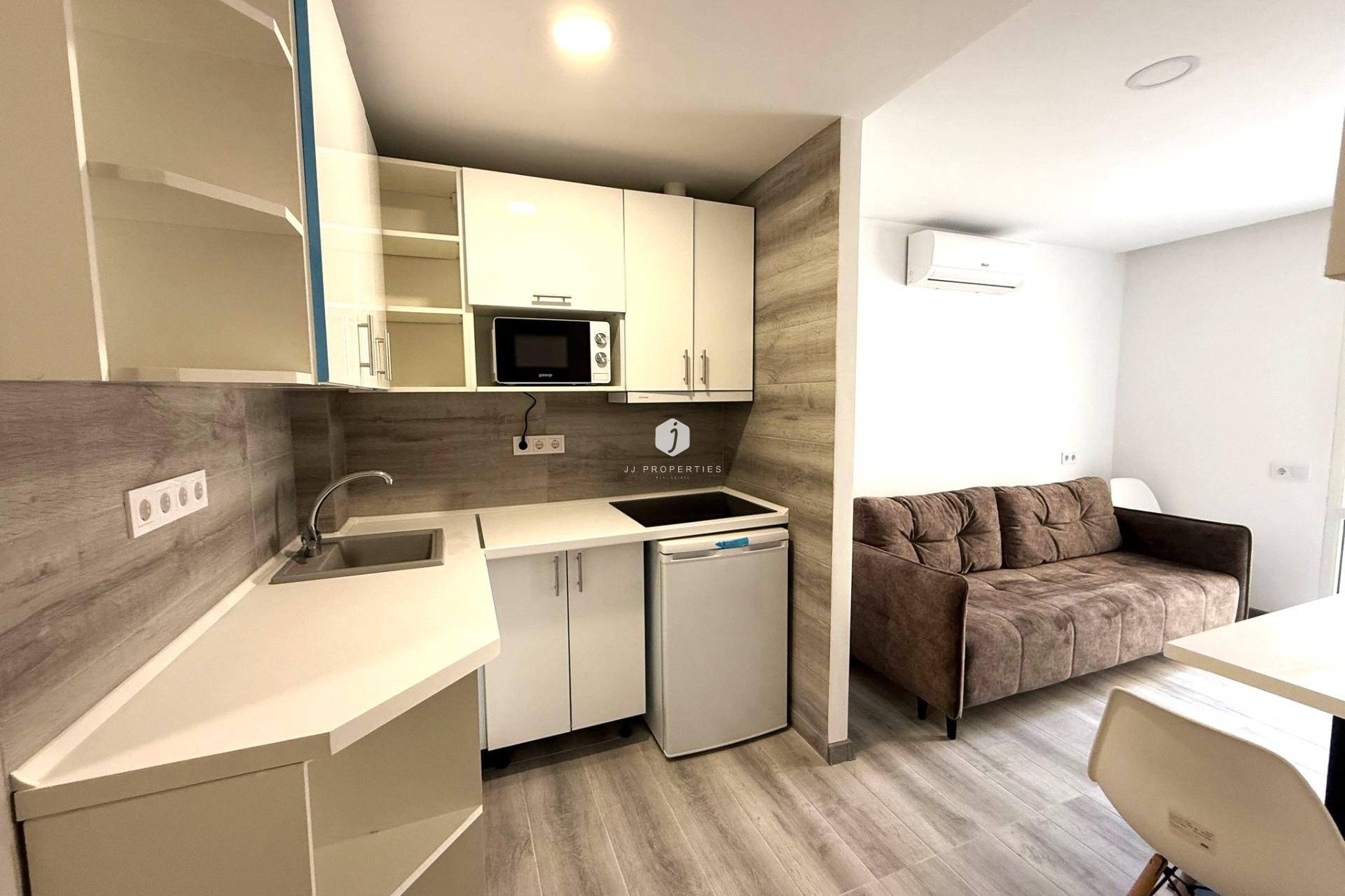 Segunda mano - Duplex -
Torrevieja - Centro