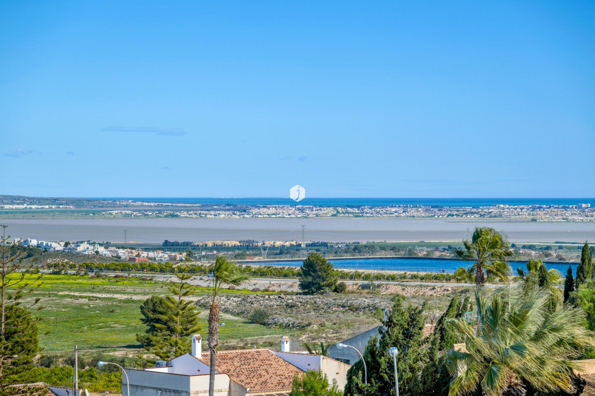 Segunda mano - Villa -
Ciudad De Las Comunicaciones - Costa Blanca