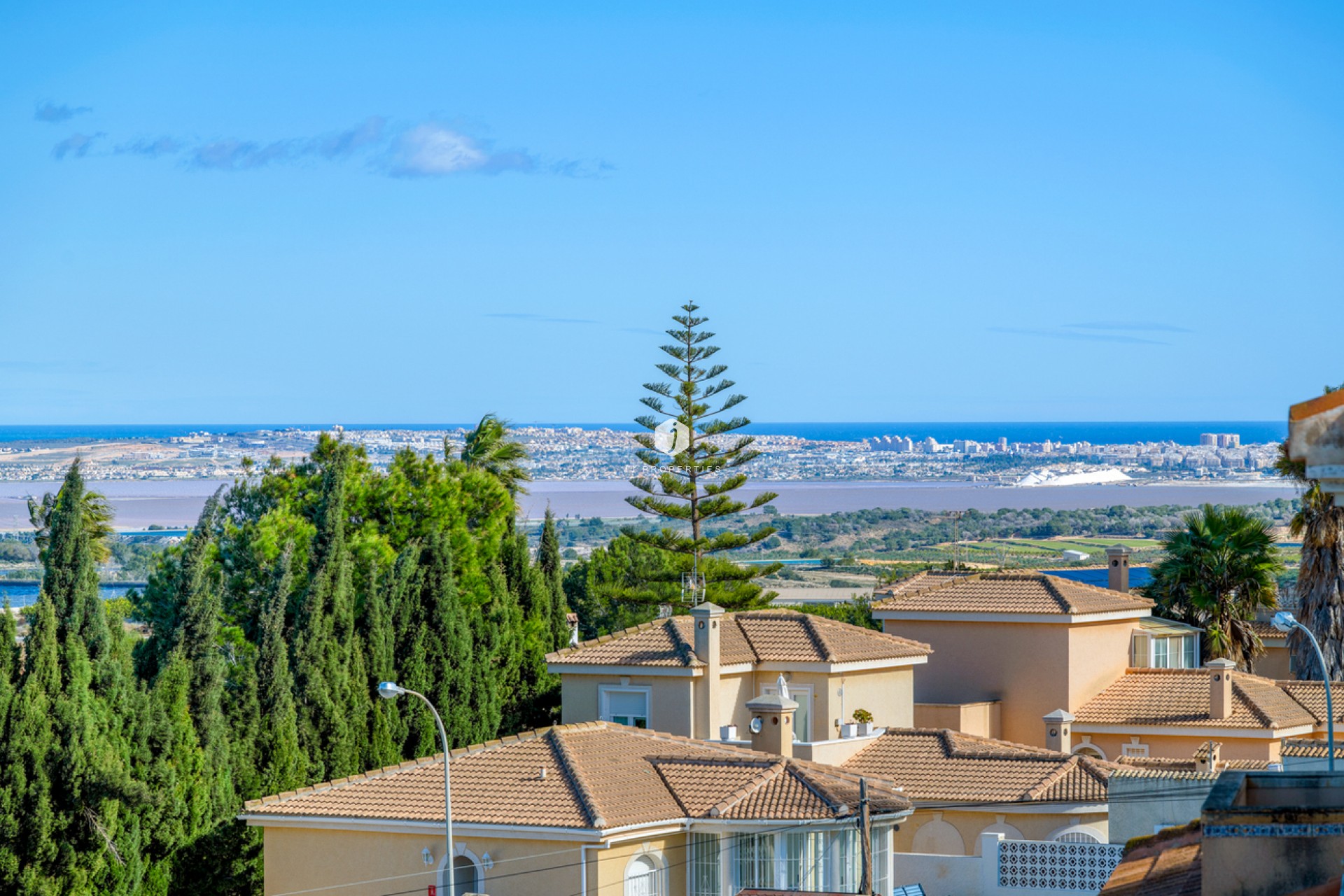 Segunda mano - Villa -
Ciudad De Las Comunicaciones - Costa Blanca