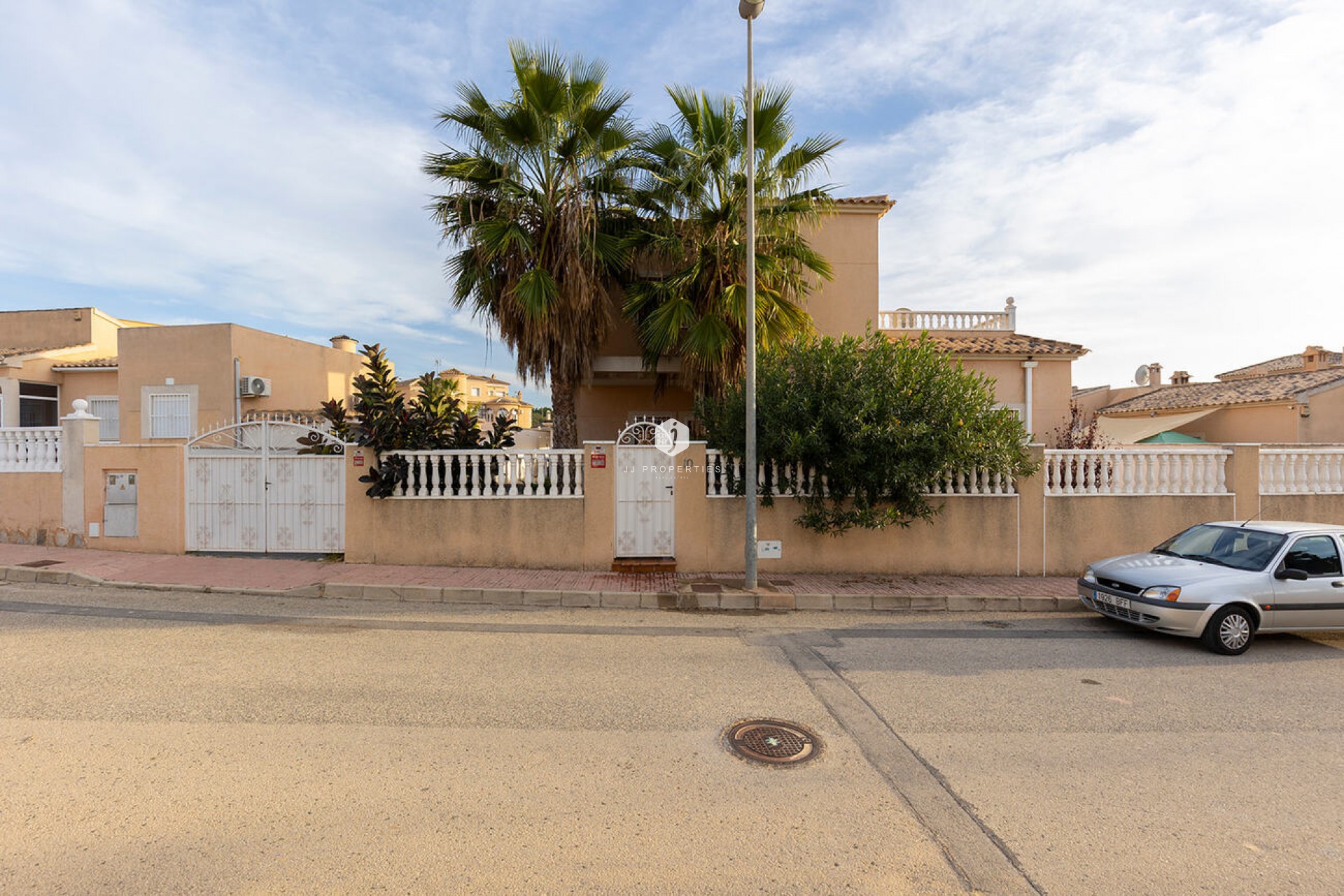Segunda mano - Villa -
Ciudad Quesada