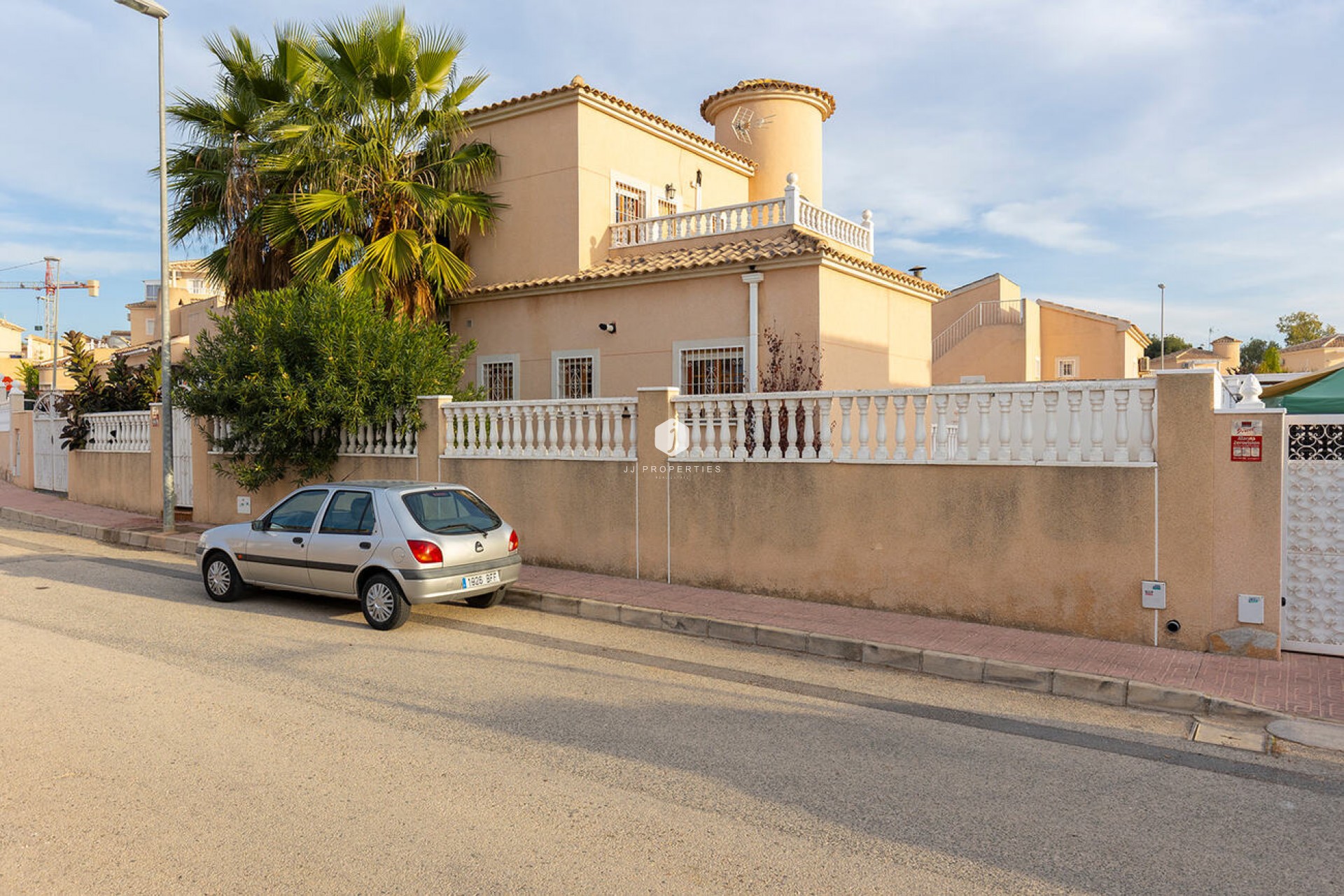 Segunda mano - Villa -
Ciudad Quesada