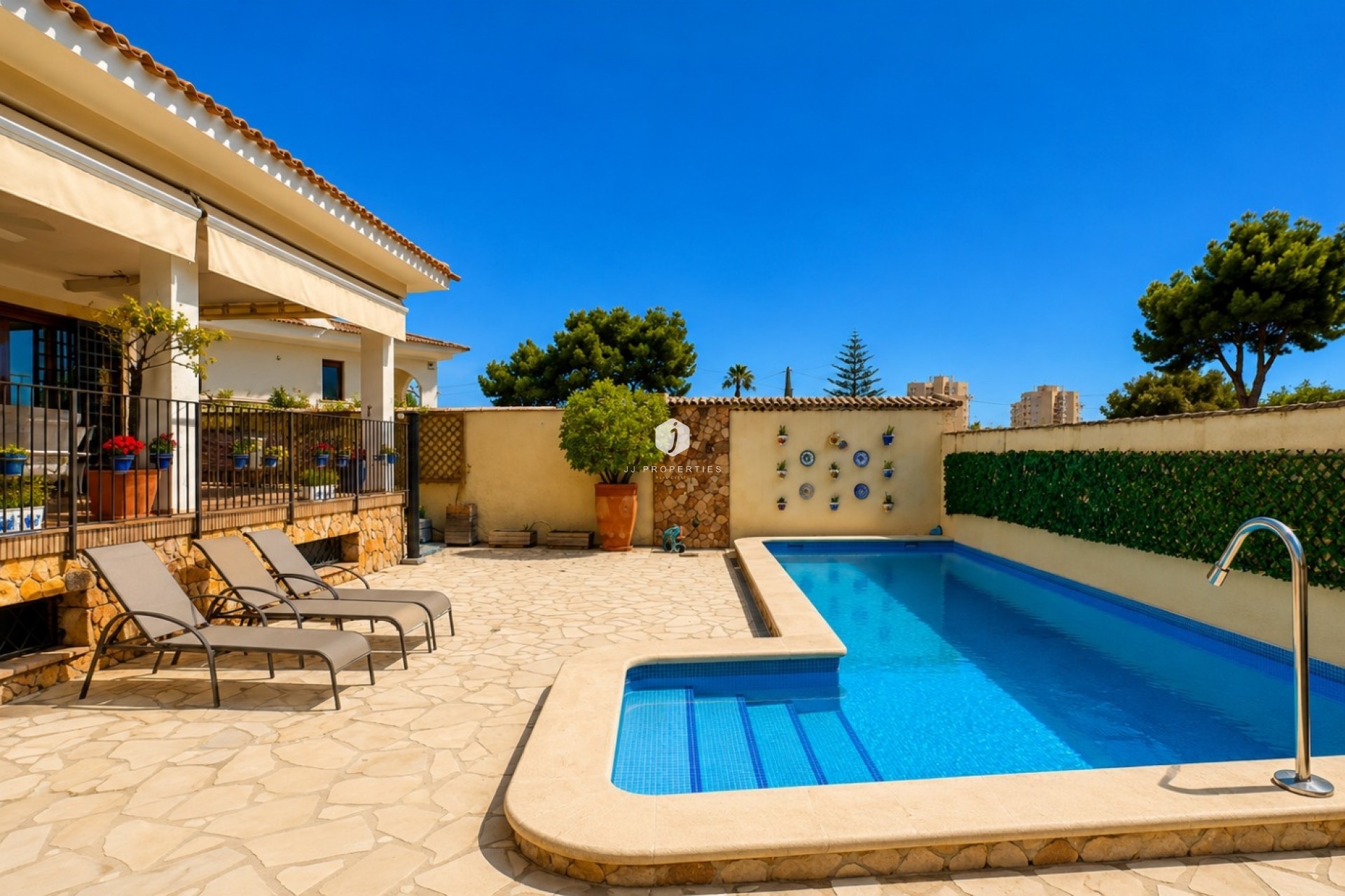 Segunda mano - Villa -
Dehesa de Campoamor - Costa Blanca
